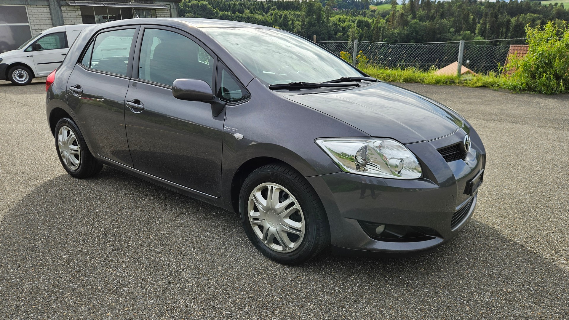 TOYOTA Auris 2.0 D-4D Linea Luna