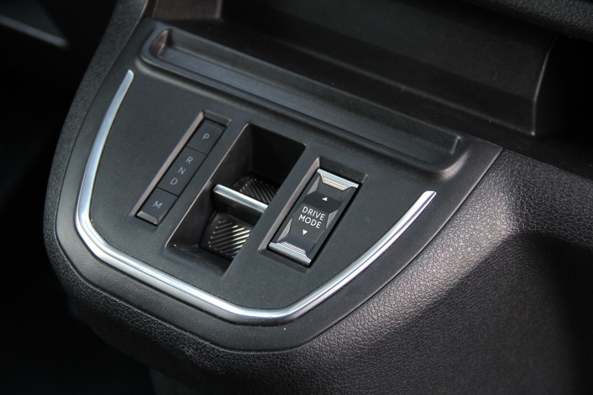 PEUGEOT Expert 2.0 BlueHDi 178 S&S Standard EAT8 *AUTOMAT* NAVI *RÜCKFAHRKAM* *DISTANZ-TEMPOMAT* 177-PS *LENKRAD-HEIZ.* SITZHEIZ.2X-image-11