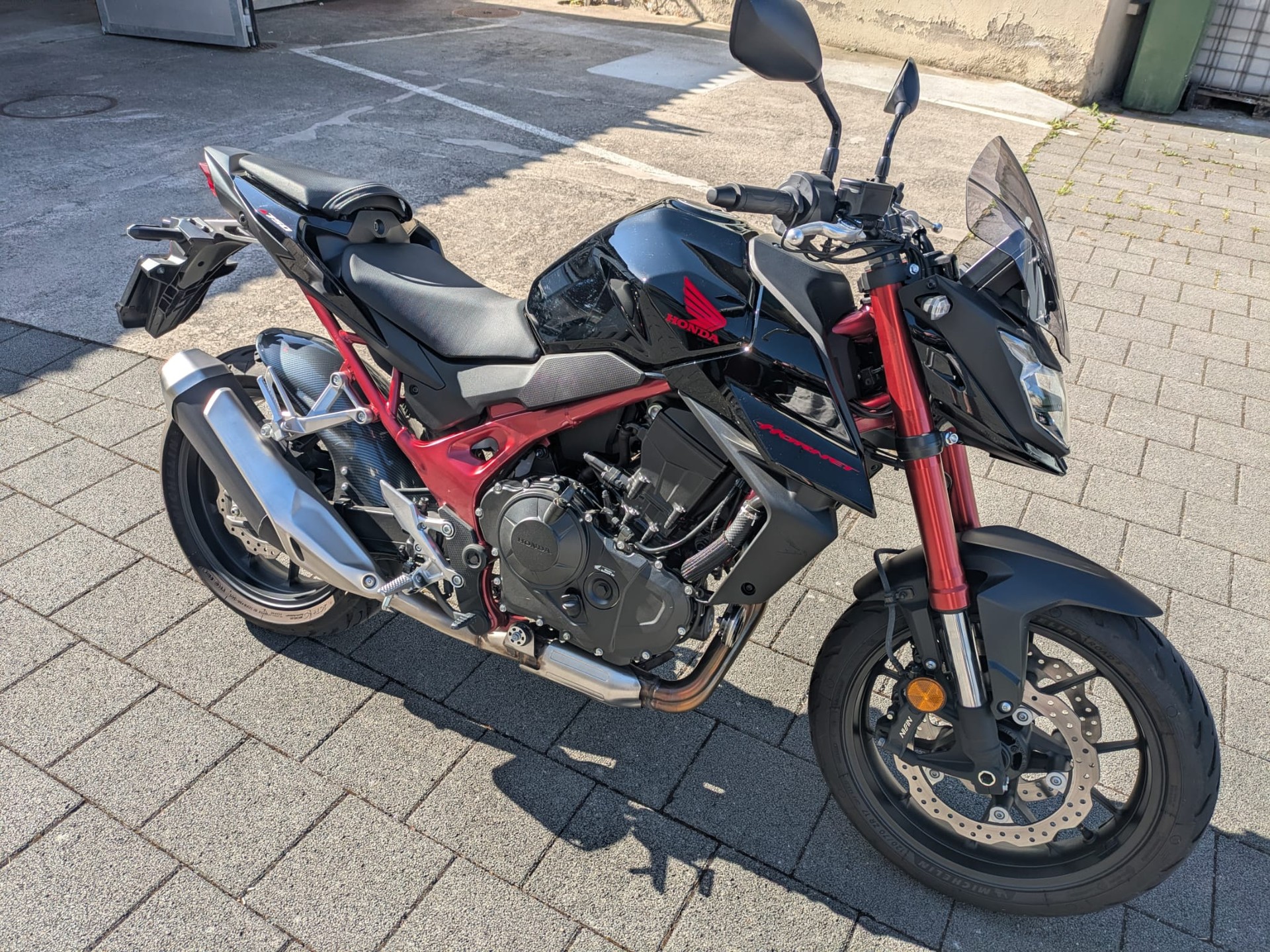 HONDA CB 750 Hornet-image-0