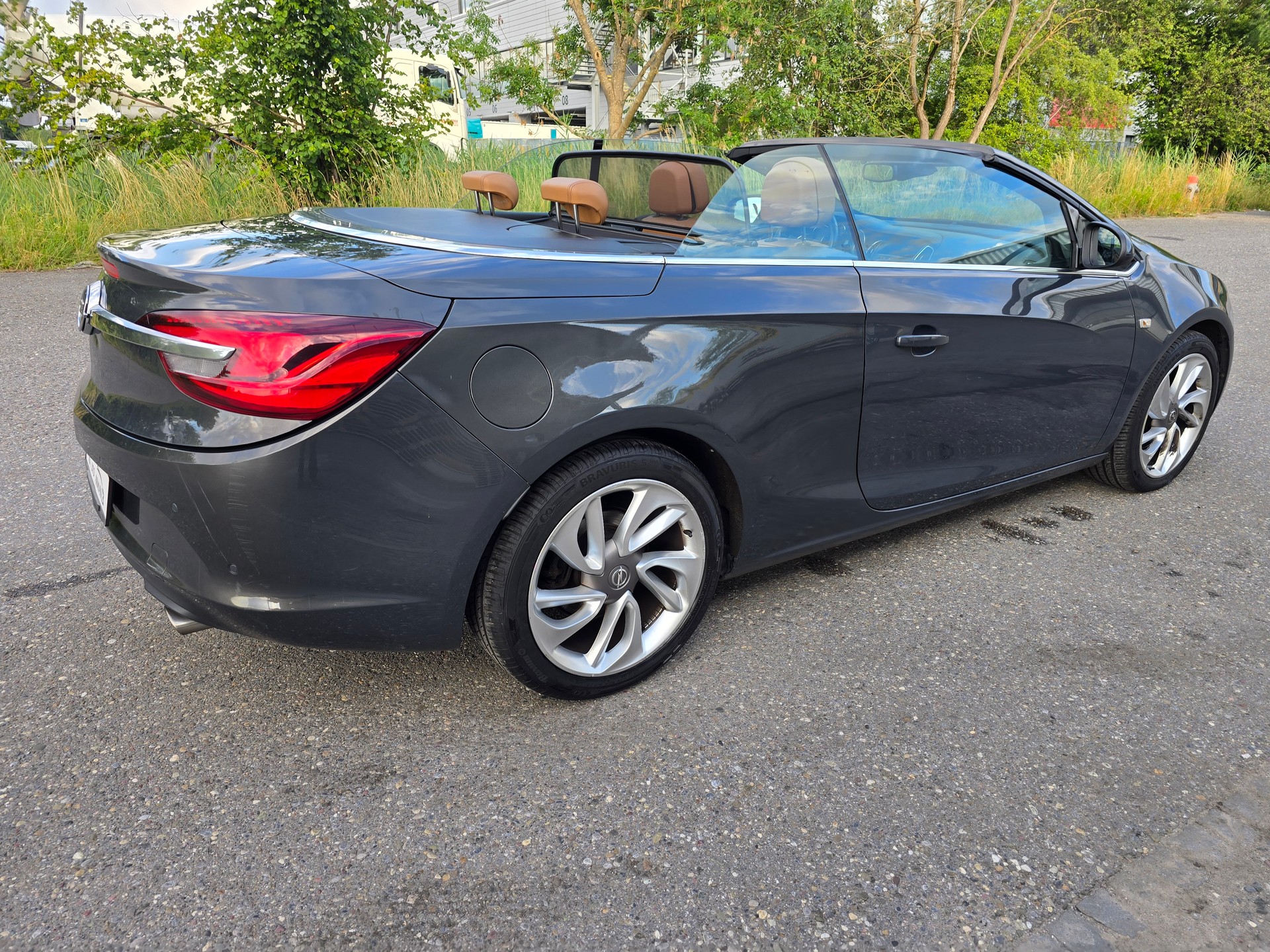 OPEL Cascada 1.6i 16V Cosmo-image-14