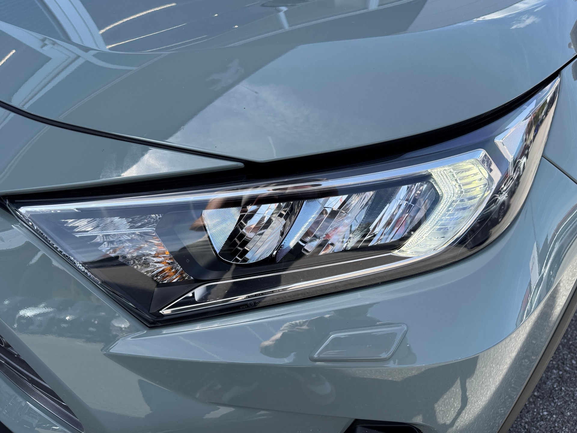 TOYOTA RAV-4 2.5 HSD Trend e-CVT-showroom-element-3