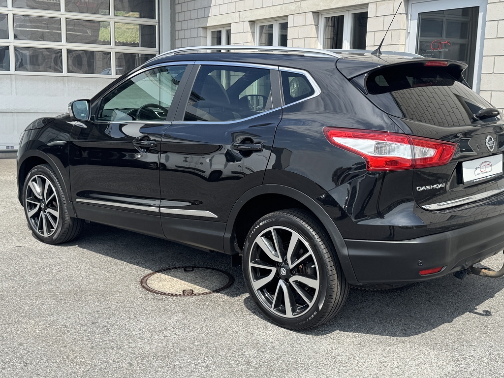 NISSAN Qashqai 1.6 dCi Tekna 4x4-image-5