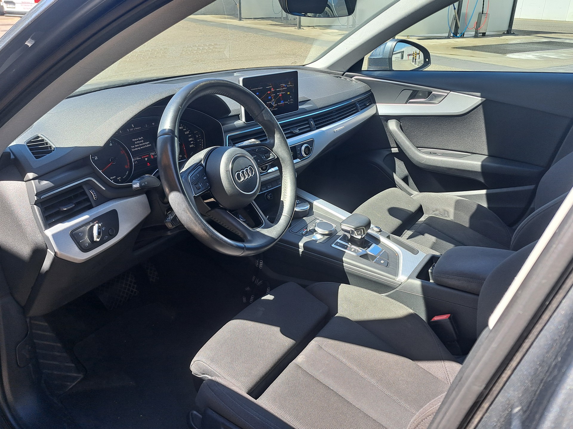 AUDI A4 Avant 2.0 TDI quattro S-tronic-image-4