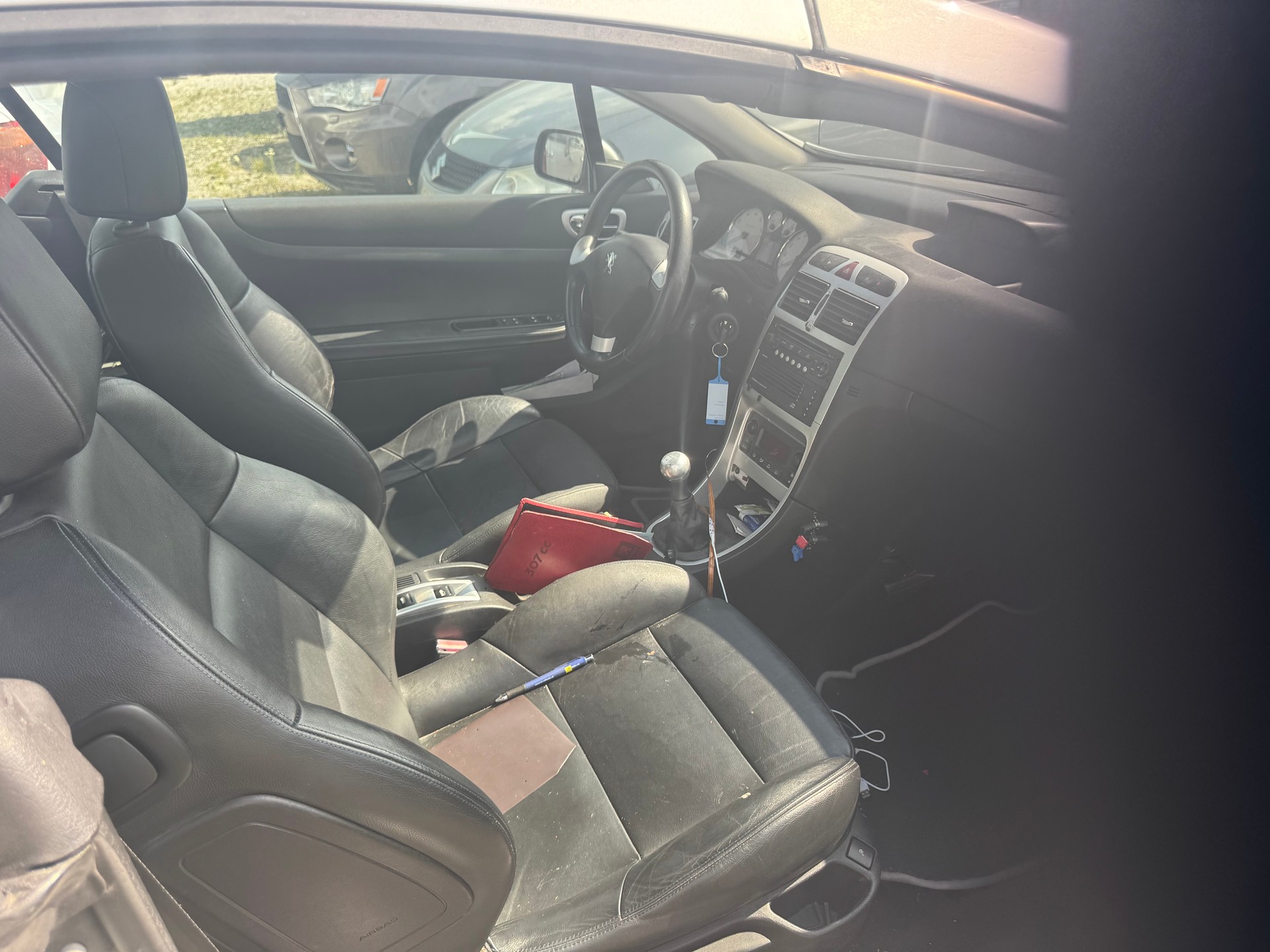 PEUGEOT 307 CC 2.0 16V-image-4