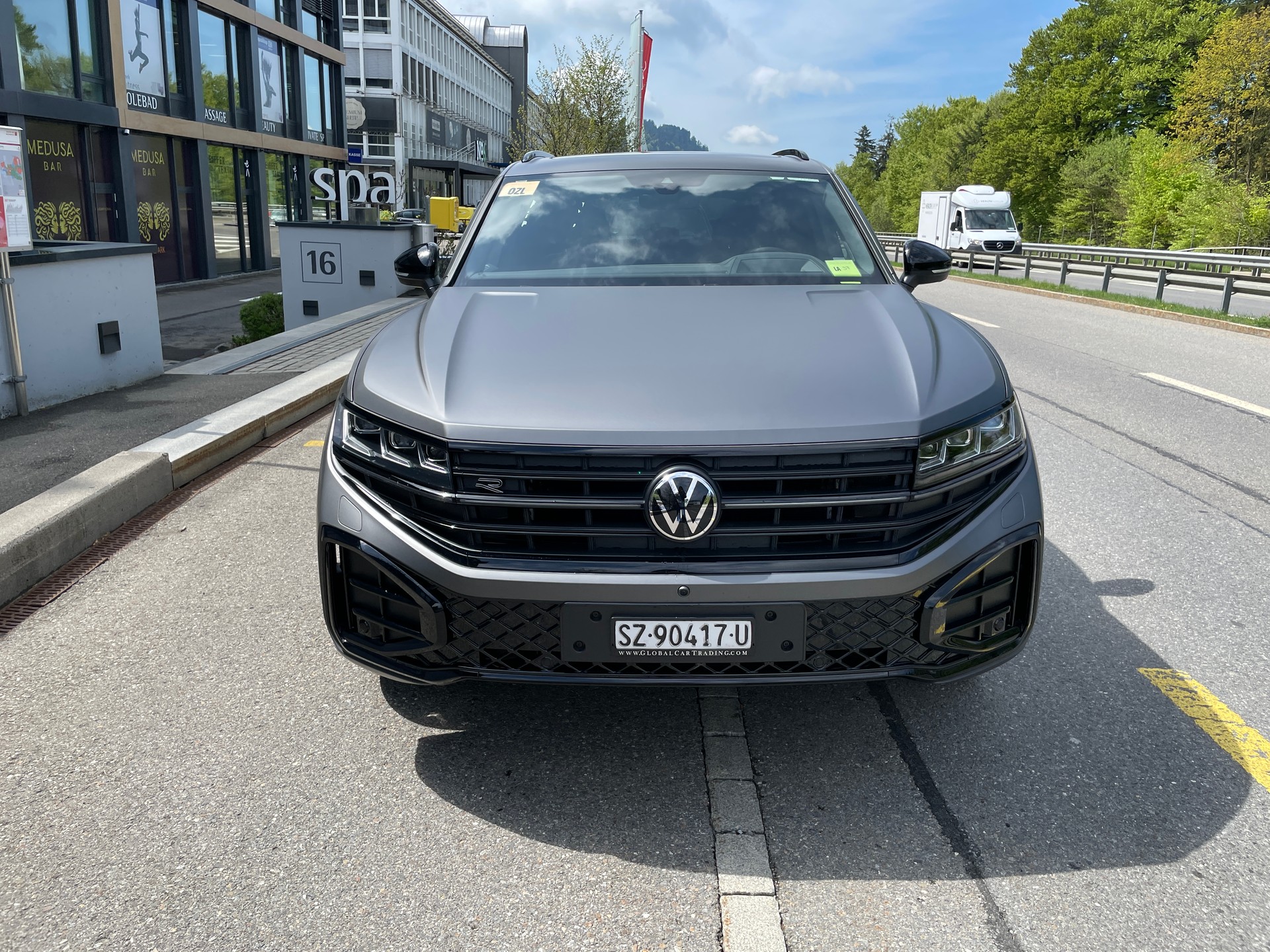 VW Touareg 3.0 TDI R-Line Final Edition Tiptronic-showroom-element-1
