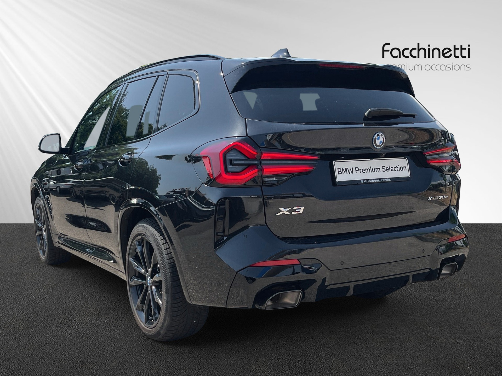 BMW X3 xDrive 30e M Sport-showroom-element-2