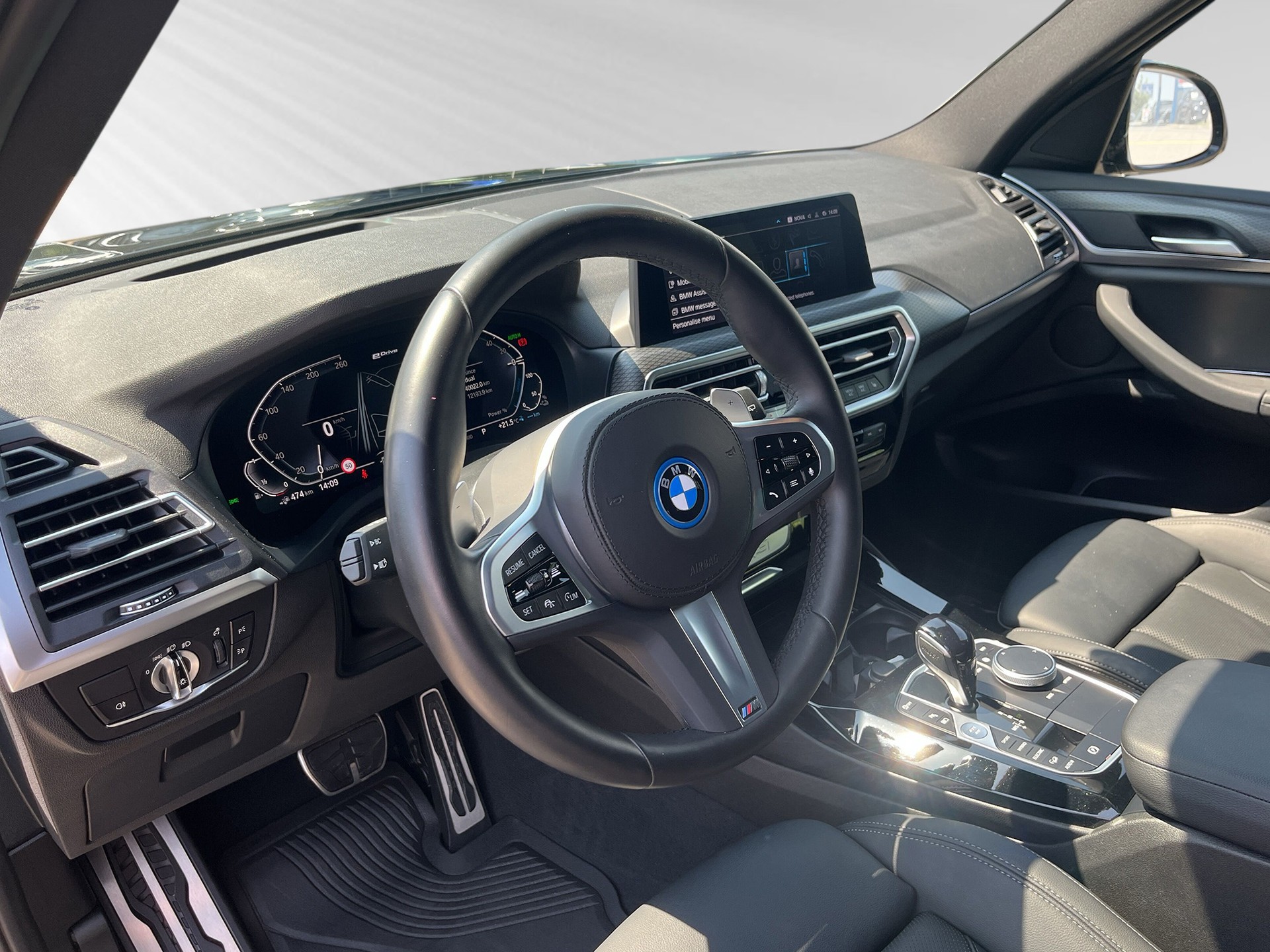 BMW X3 xDrive 30e M Sport-showroom-element-3