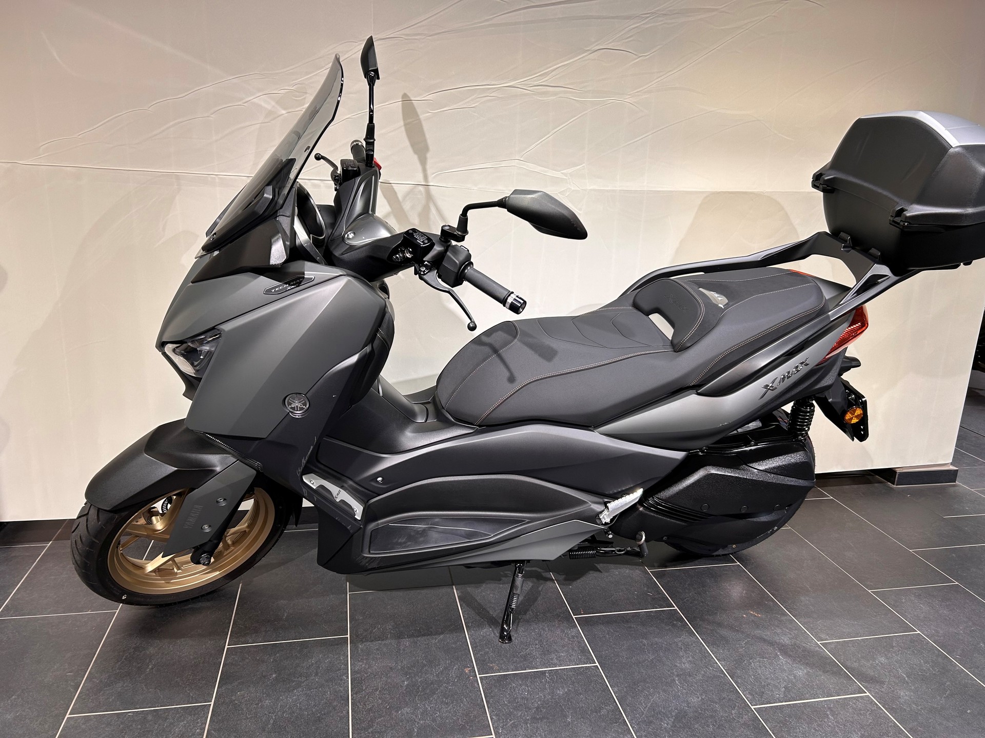 YAMAHA X-Max 300 Tech Max-image-1