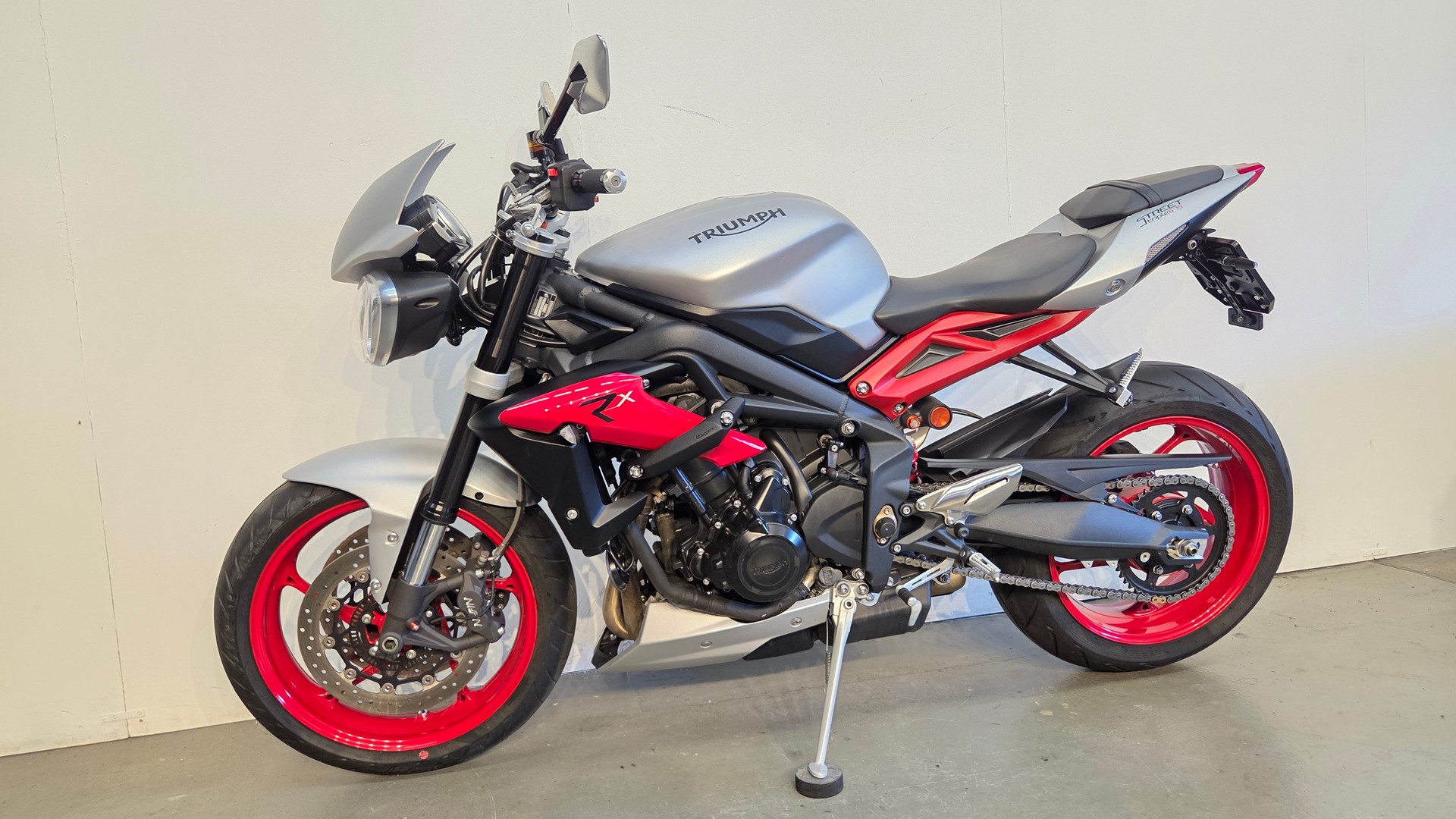 TRIUMPH Street Triple 675 Rx ABS-showroom-element-3