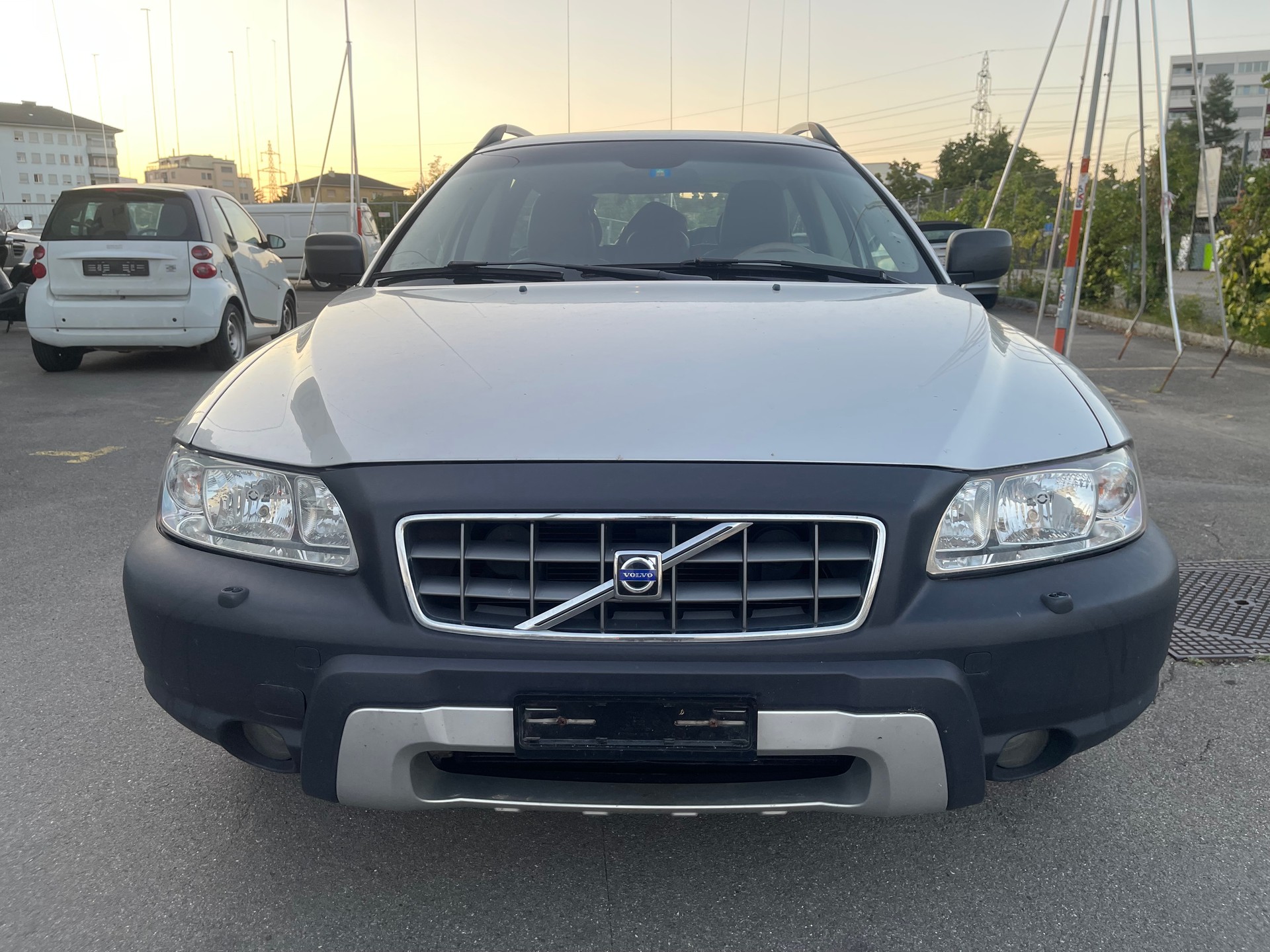 VOLVO XC70 D5 AWD Momentum-image-2