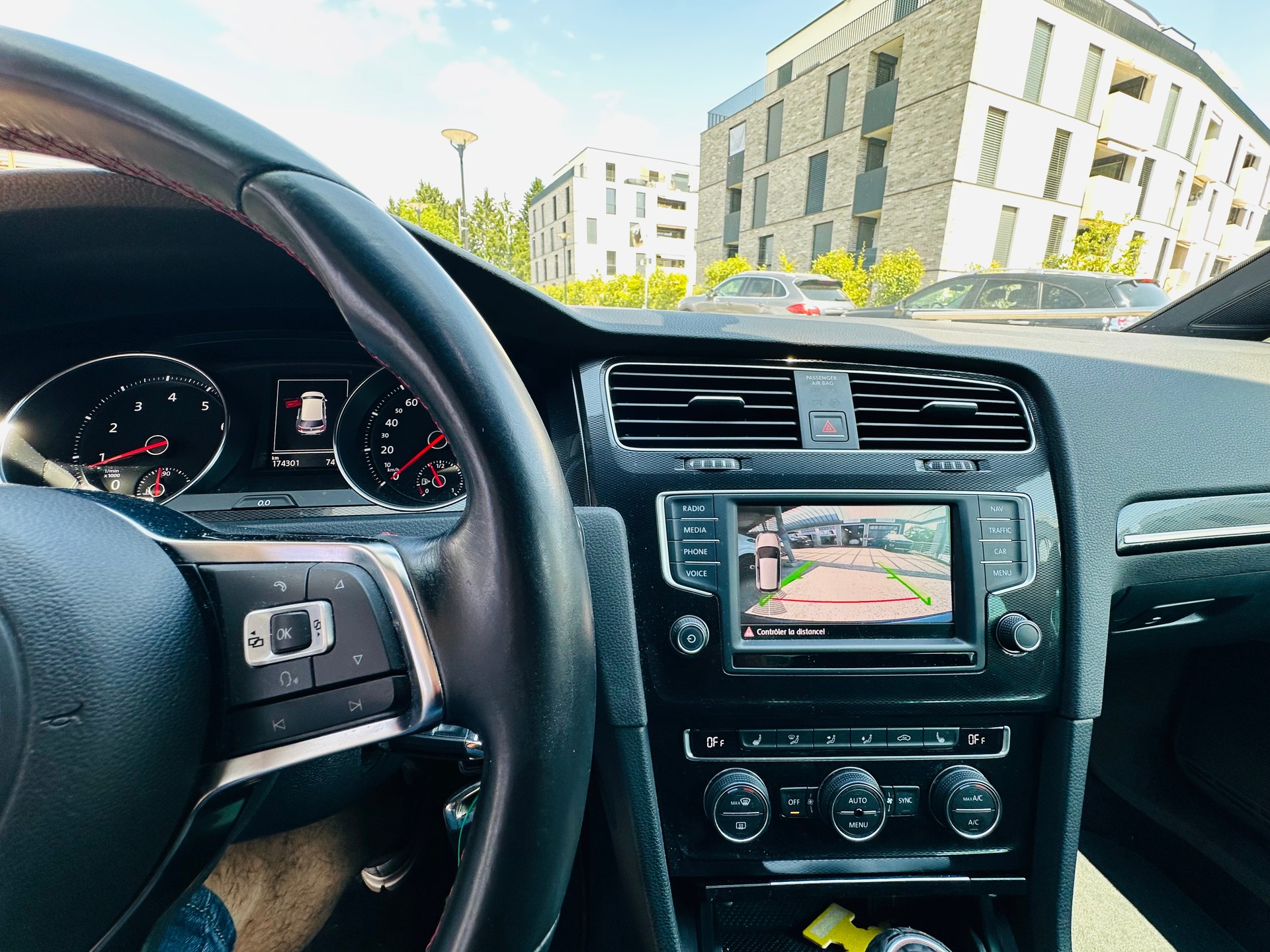 VW Golf 2.0 TSI GTI-image-10