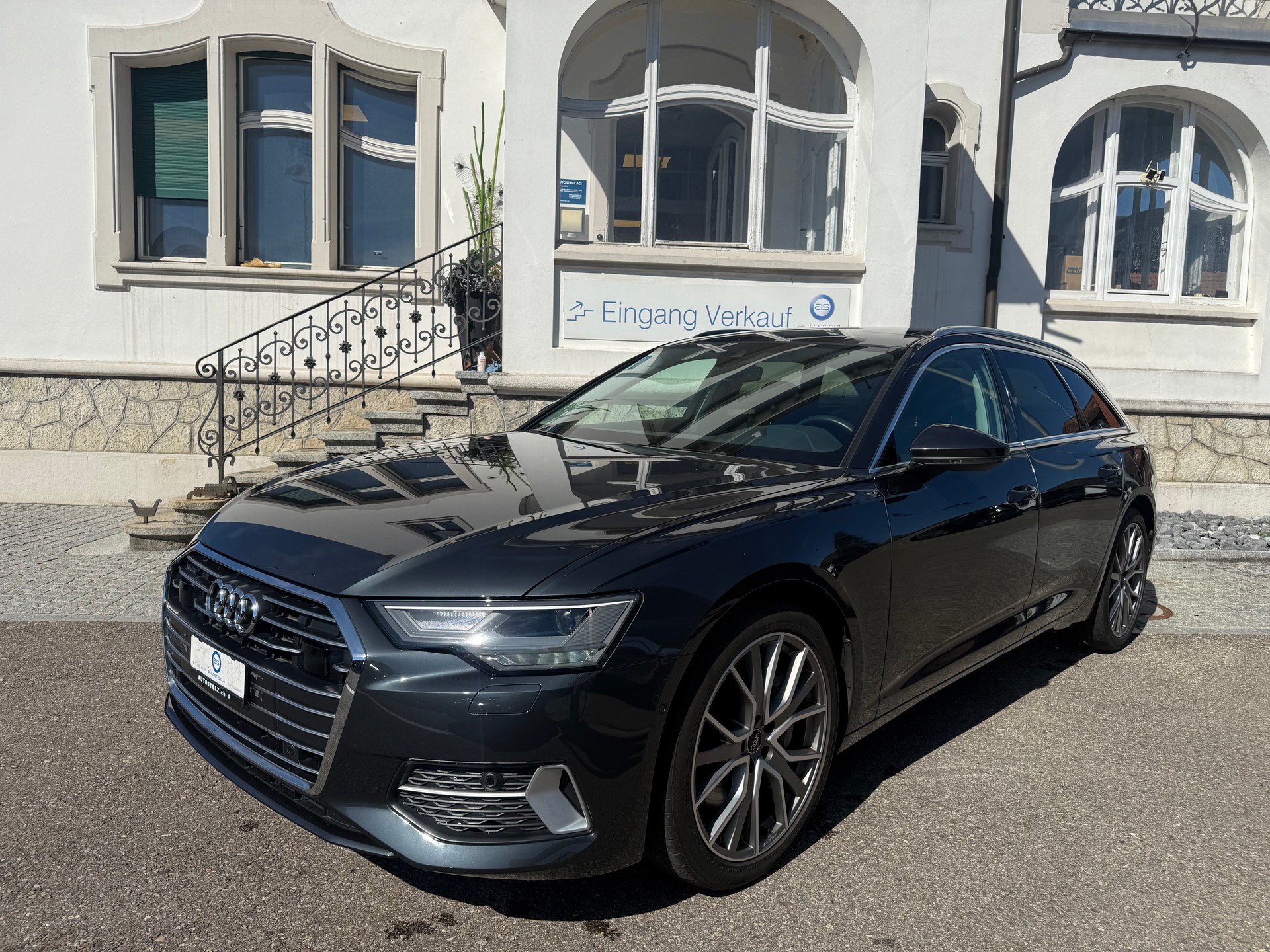 AUDI A6 Avant 3.0 55 TFSI Sport quattro S-Tronic-showroom-element-1