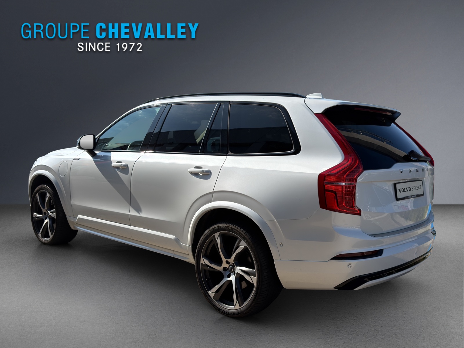 VOLVO XC90 T8 eAWD PluginHybrid Ultimate Dark Geartronic-showroom-element-3