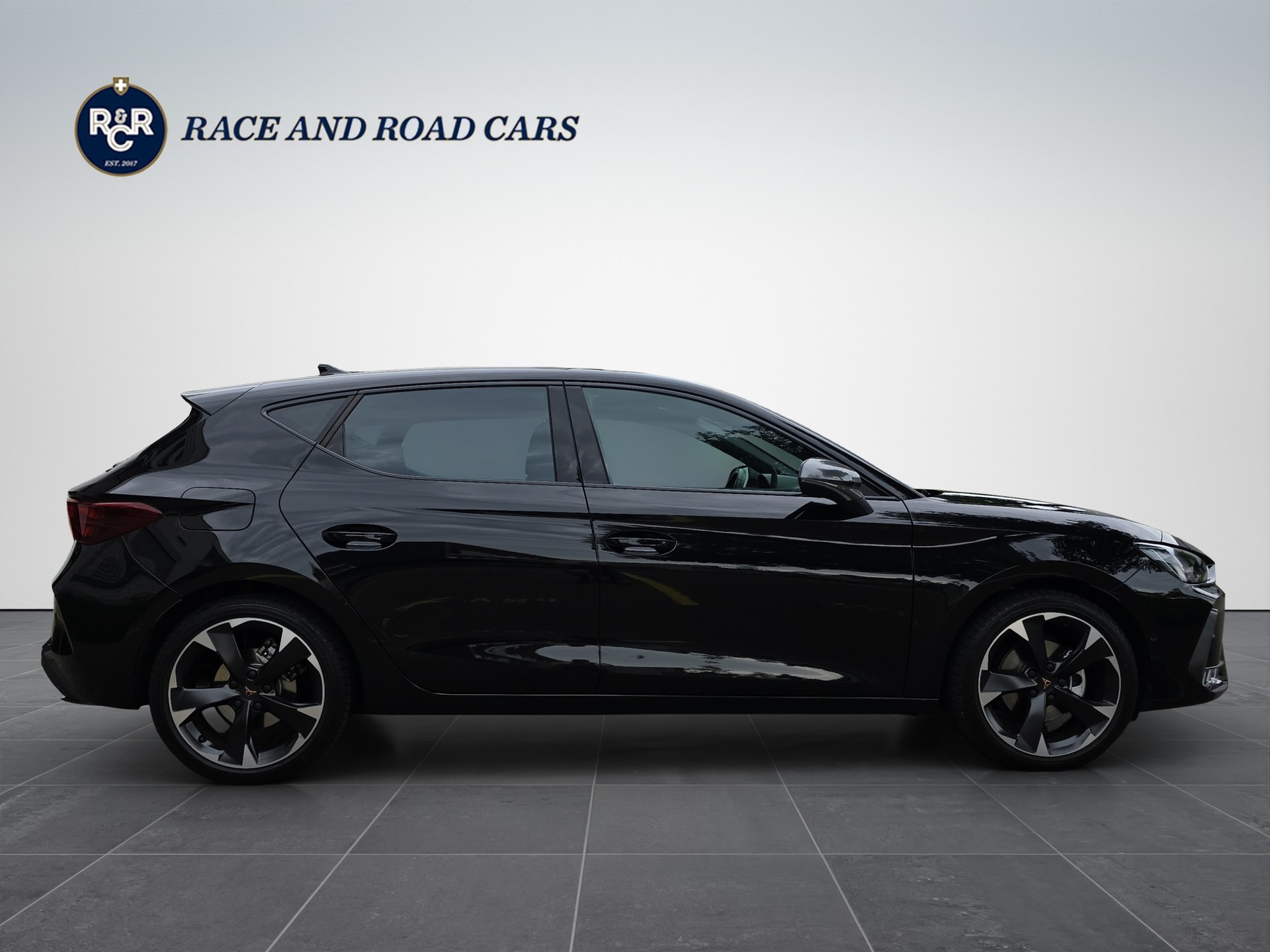 CUPRA Leon 1.5 eTSI DSG-showroom-element-3
