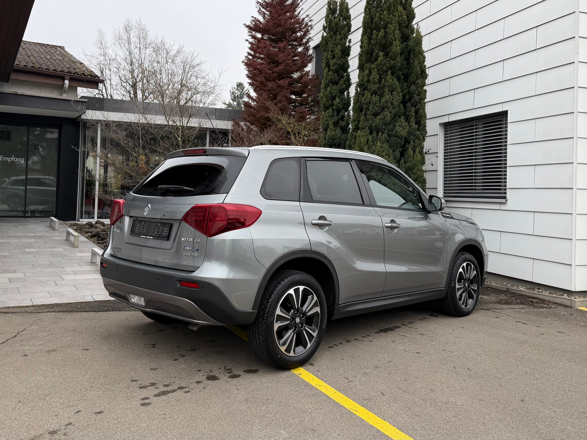 SUZUKI Vitara 1.4 4x4 Boosterjet Compact Top Automatic Allgrip *Vollausstattung*aus 1. Hand*Garantie*-image-3