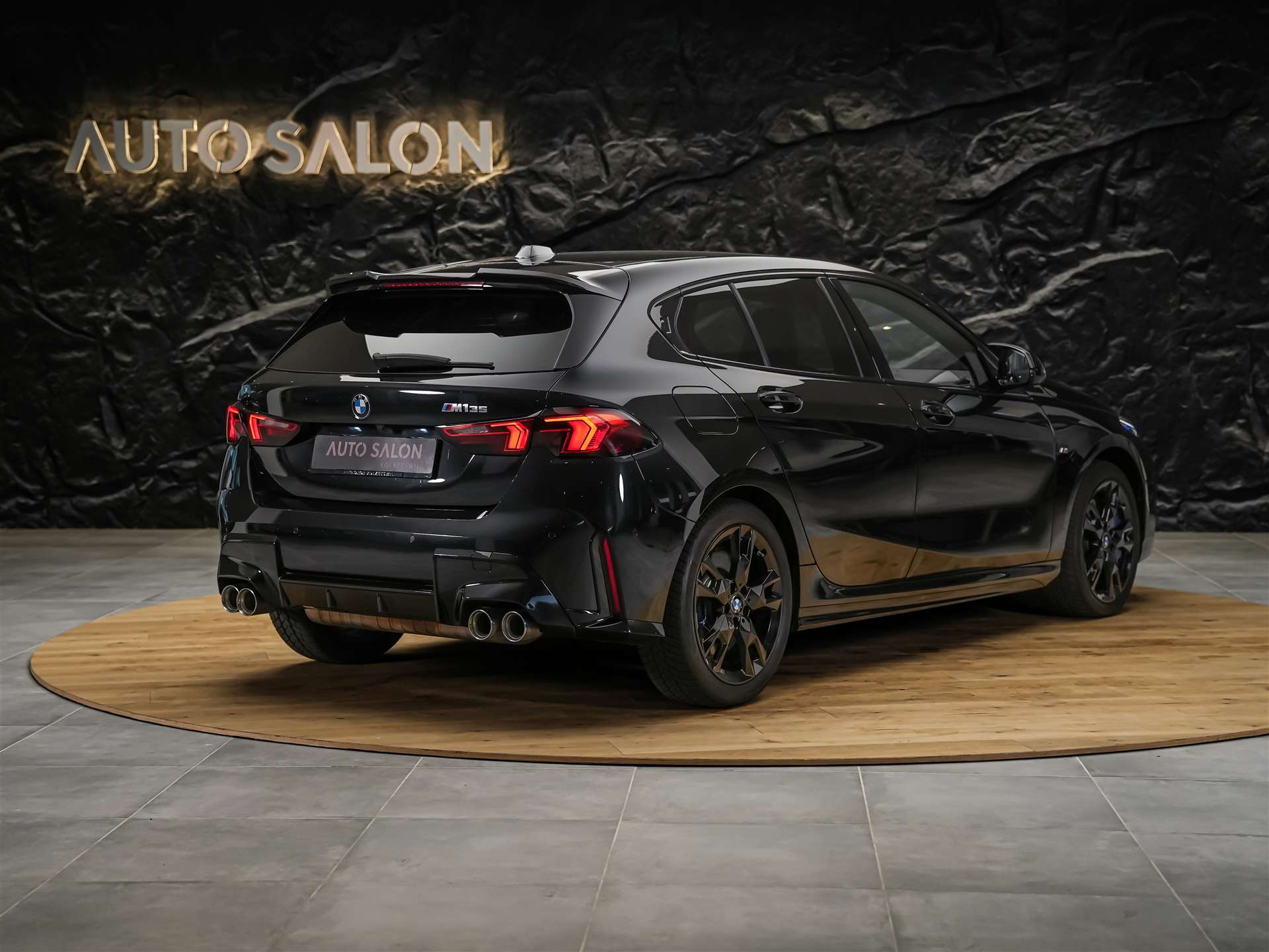 BMW M135i xDrive *Werksgarantie*Harman/Kardon*360° Kamera*-image-5