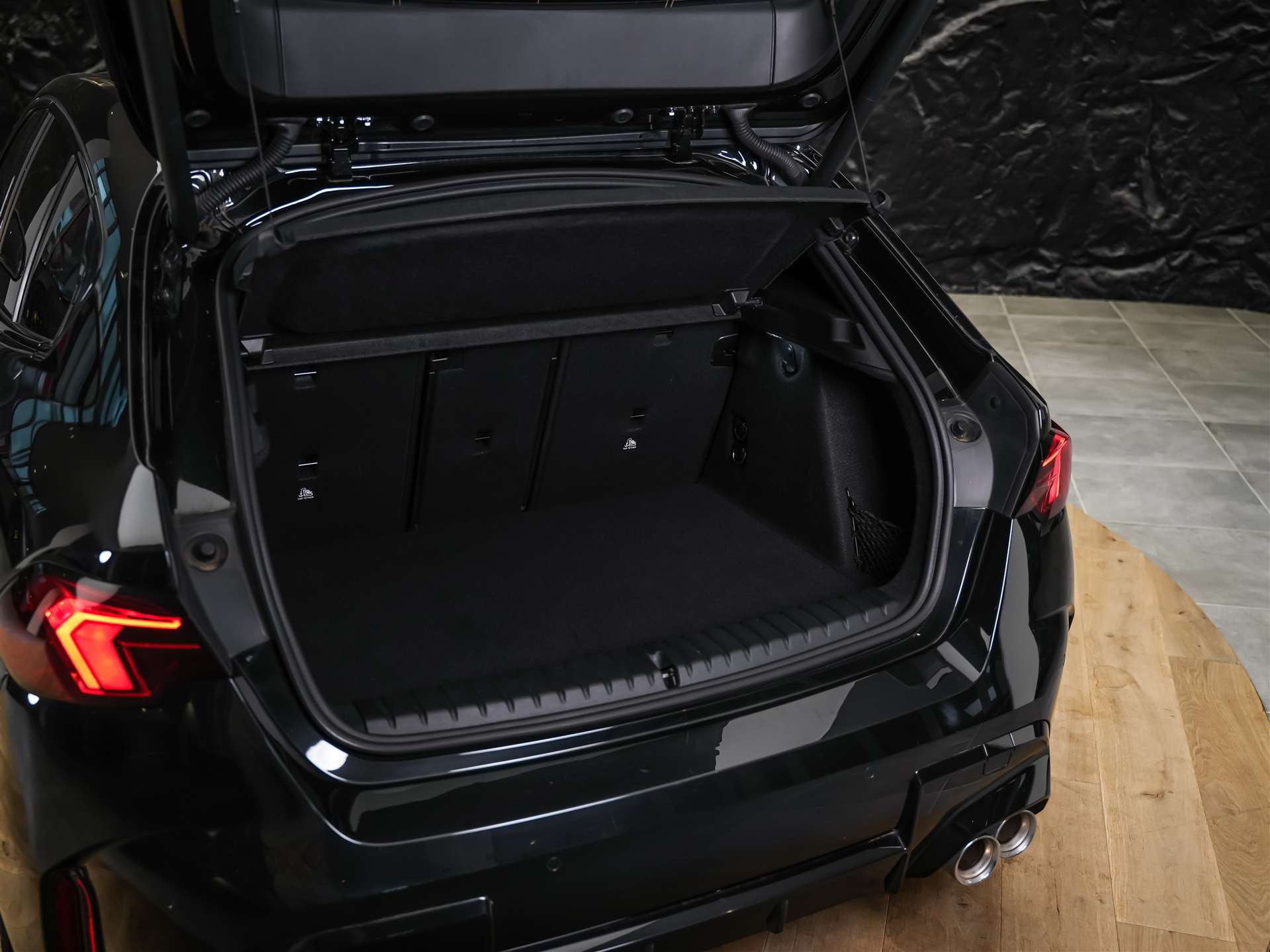 BMW M135i xDrive *Werksgarantie*Harman/Kardon*360° Kamera*-image-41