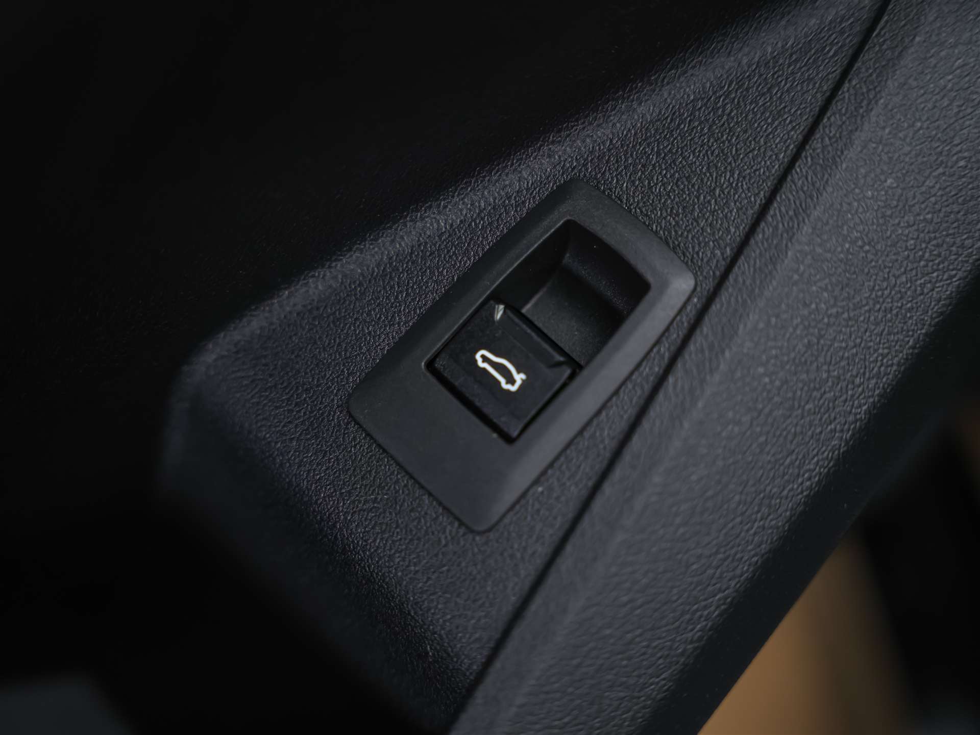 BMW M135i xDrive *Werksgarantie*Harman/Kardon*360° Kamera*-image-24