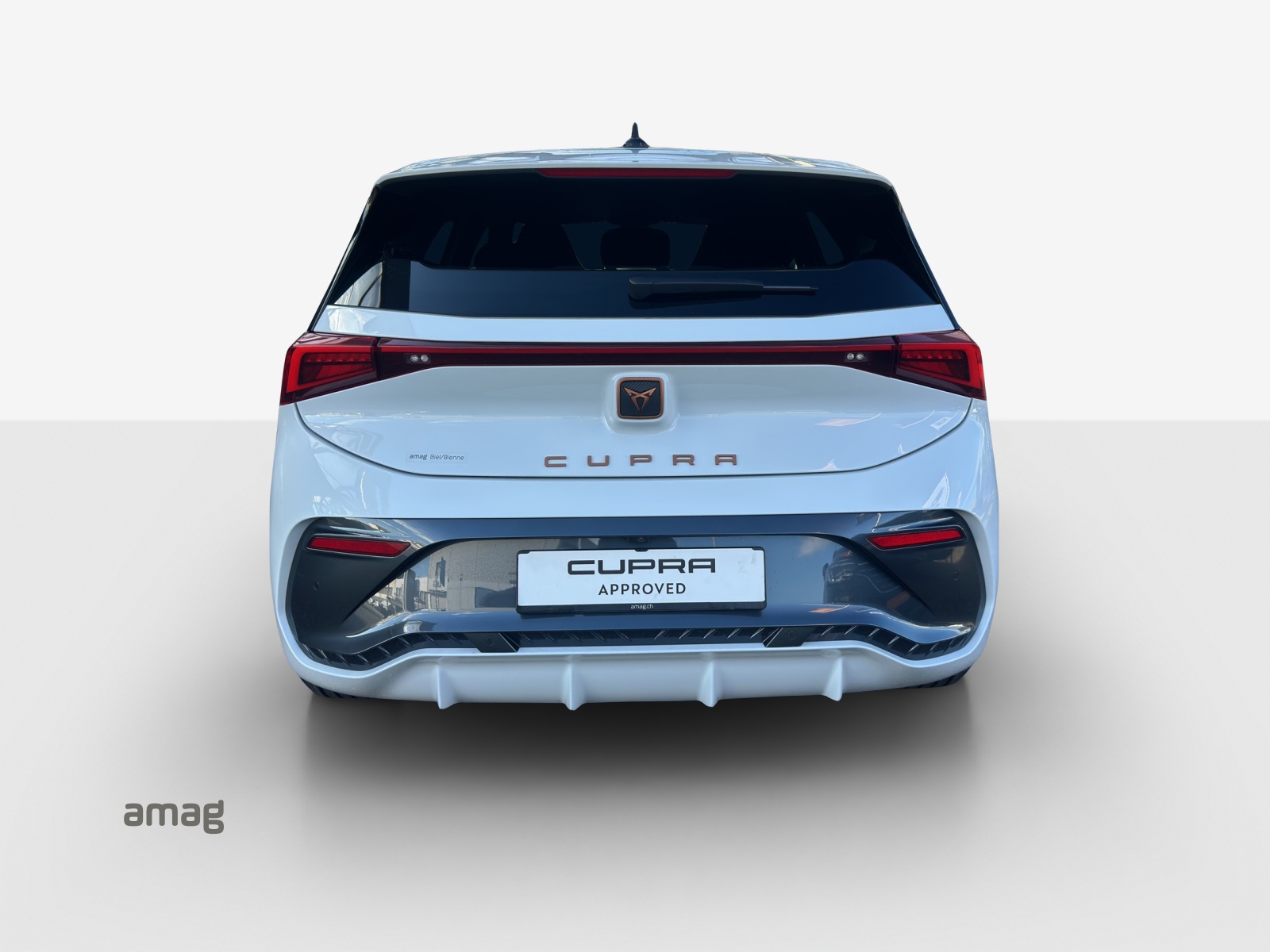 CUPRA Born 58 kWh-showroom-element-3