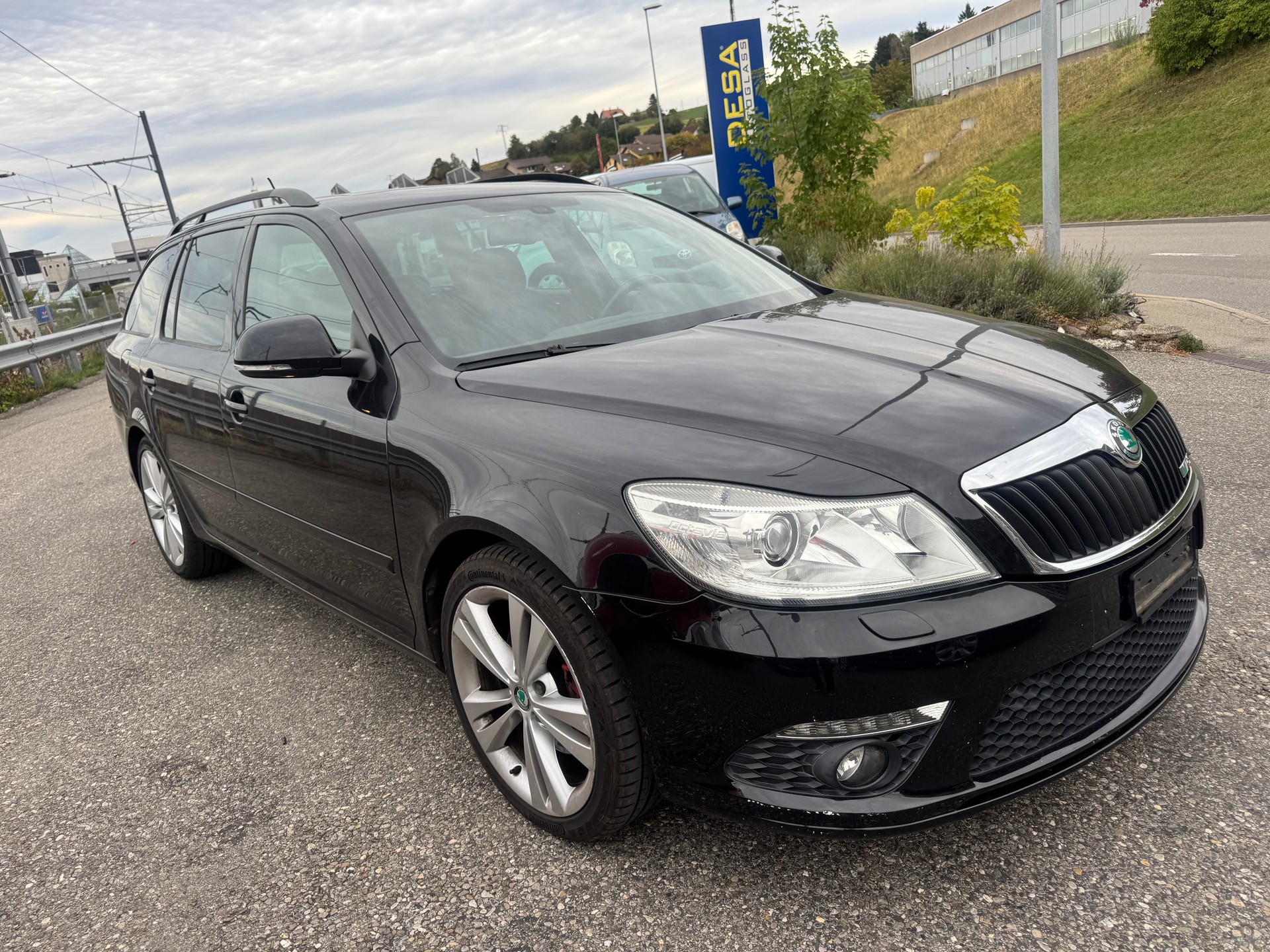 SKODA Octavia Combi 2.0 TSI RS DSG-showroom-element-2