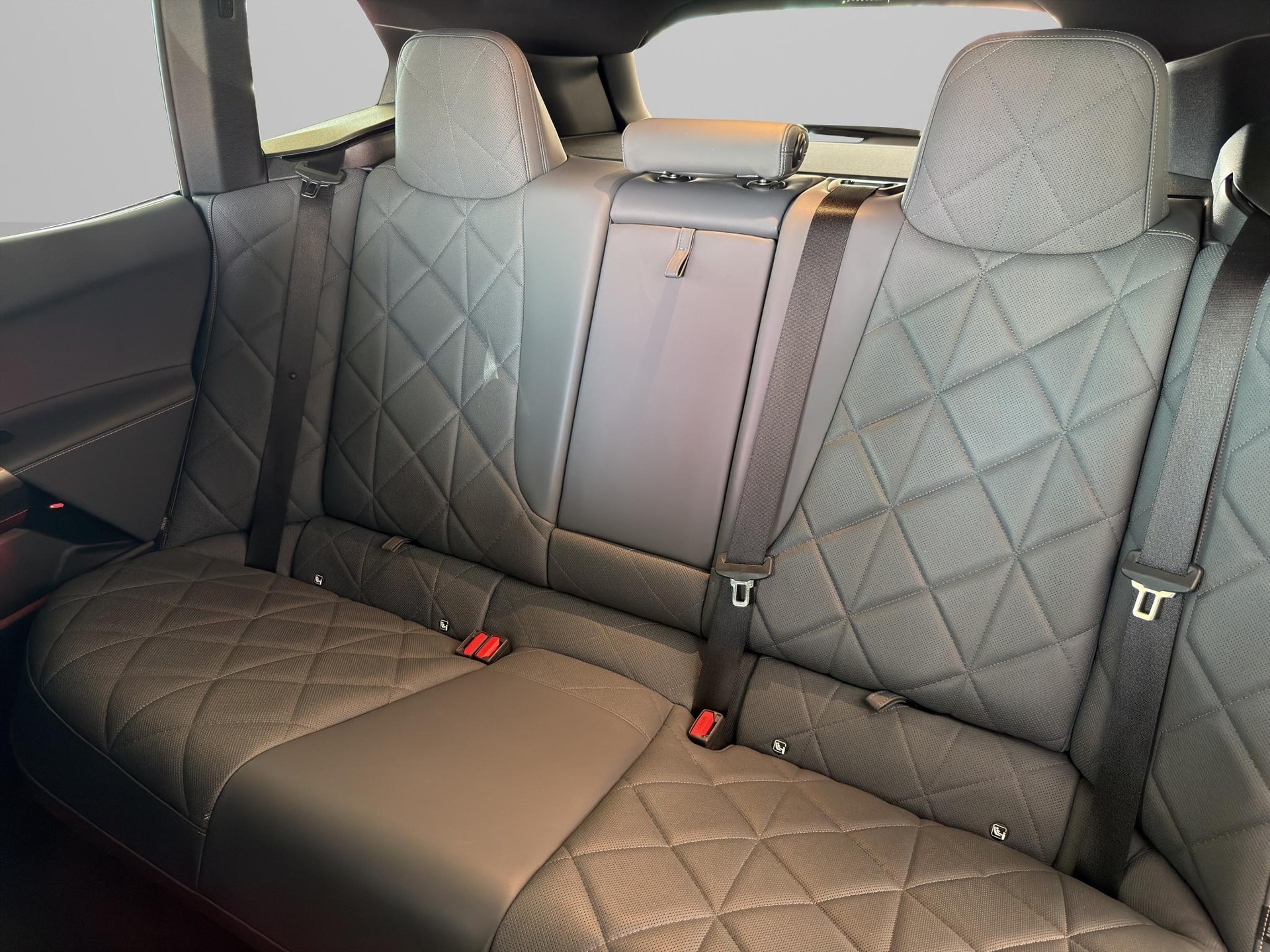 BMW iX xDrive50-image-11