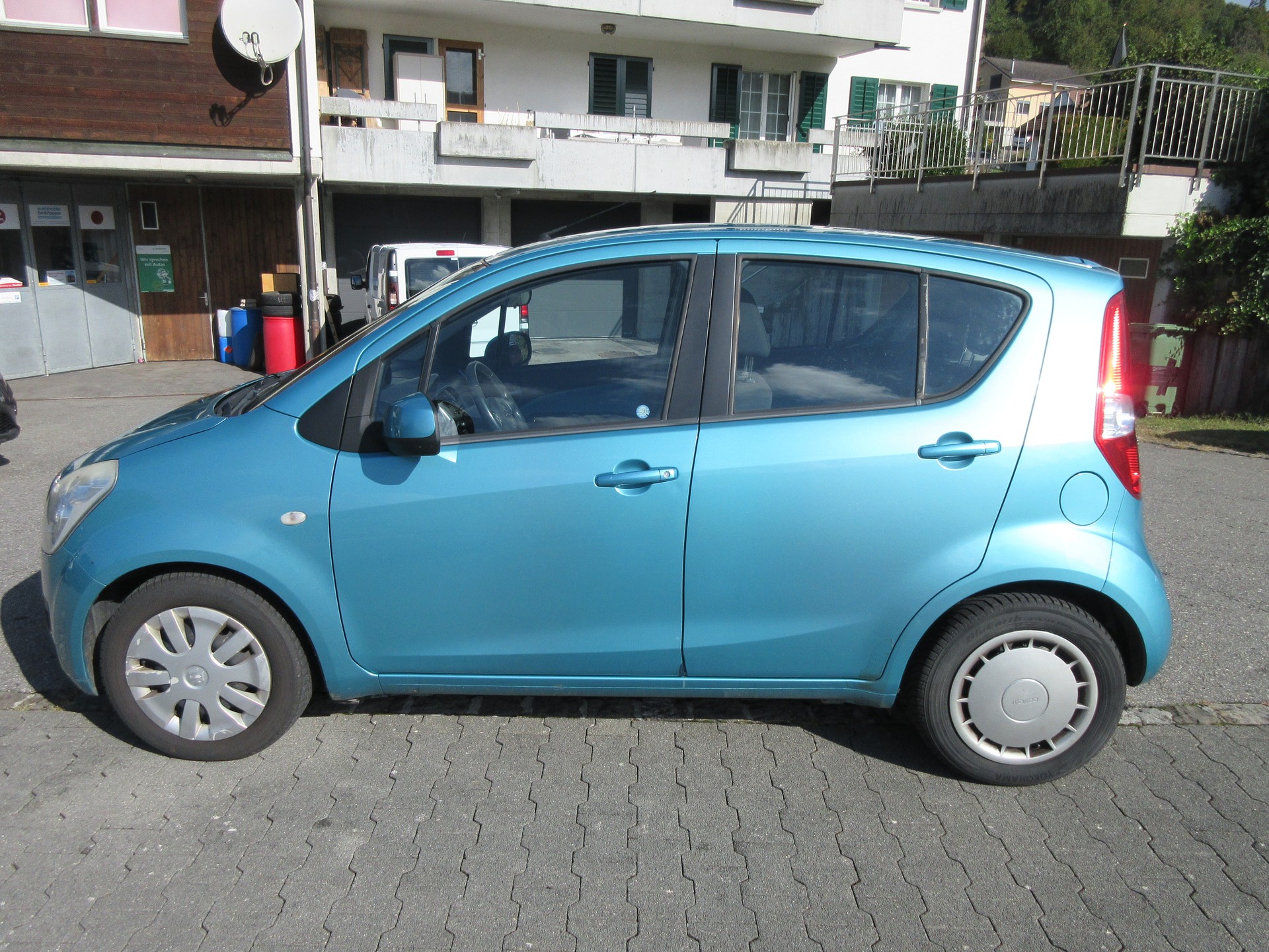 SUZUKI Splash 1.0i 12V GL-image-1