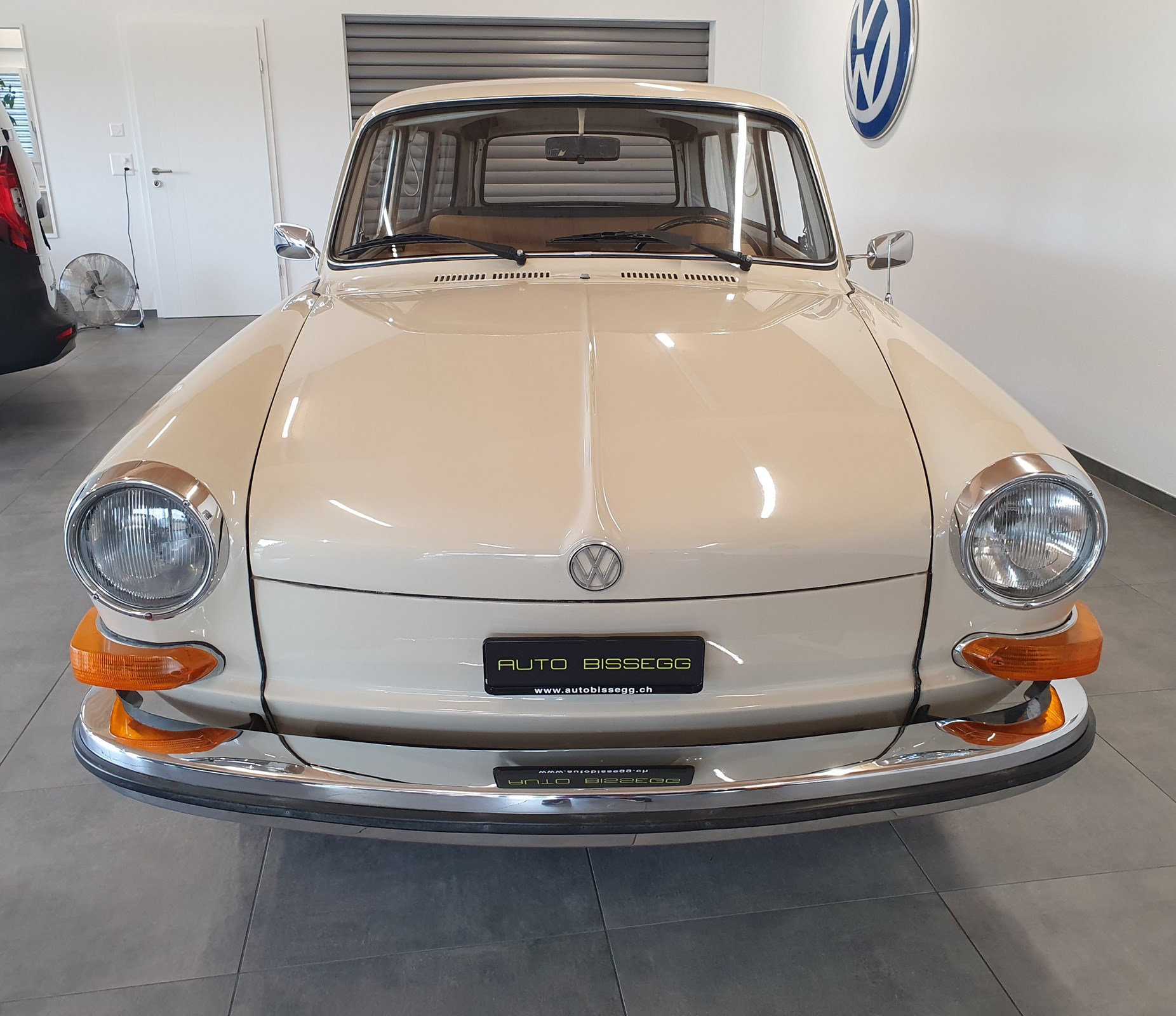VW Typ 3 Variant L Automat-showroom-element-1