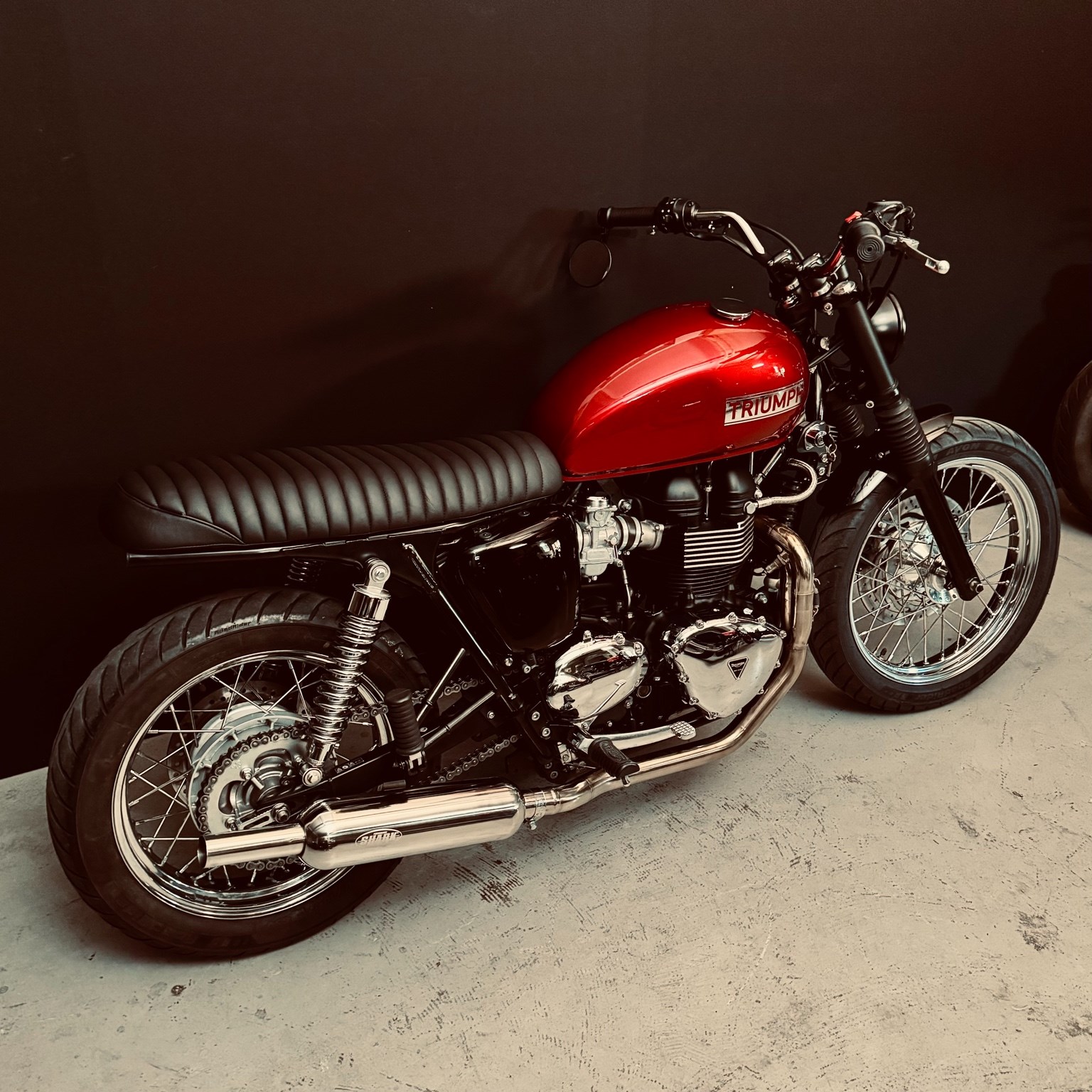 TRIUMPH Bonneville 900 i T 100-image-7