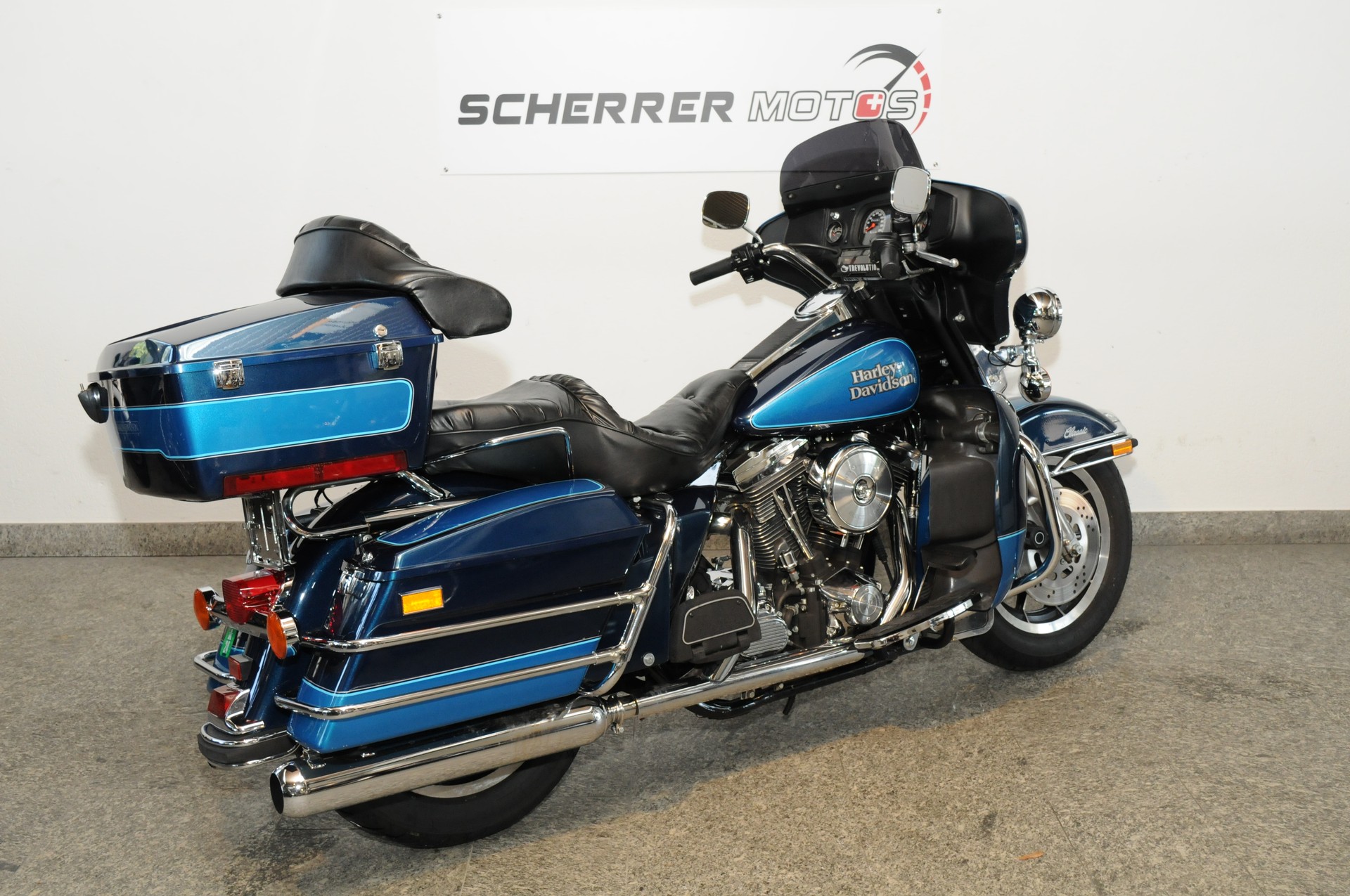 HARLEY-DAVIDSON FLHTC Electra Glide Classic-image-2