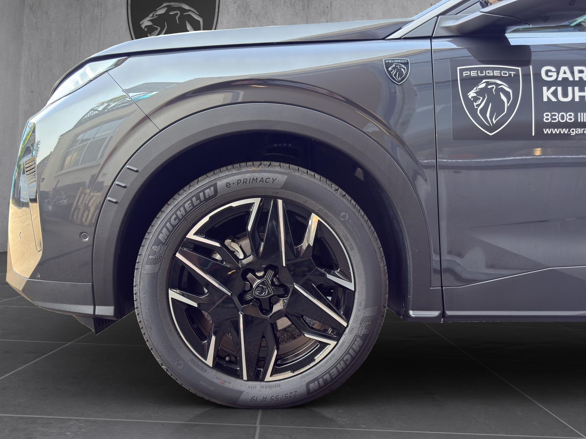 PEUGEOT 3008 1.2 Hybrid GT-image-19