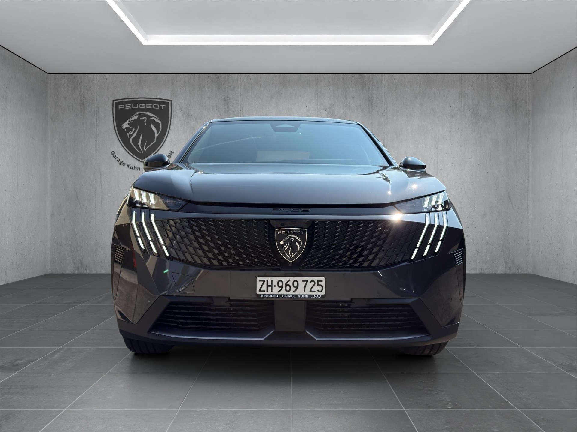 PEUGEOT 3008 1.2 Hybrid GT-showroom-element-1
