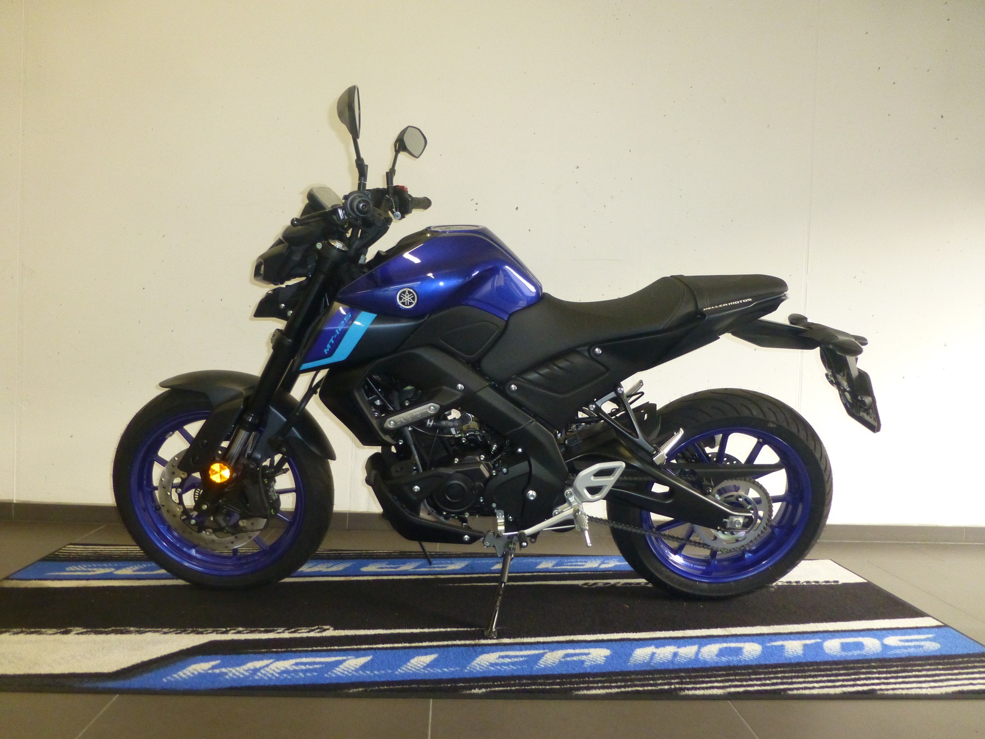 YAMAHA MT-125 ABS-image-2