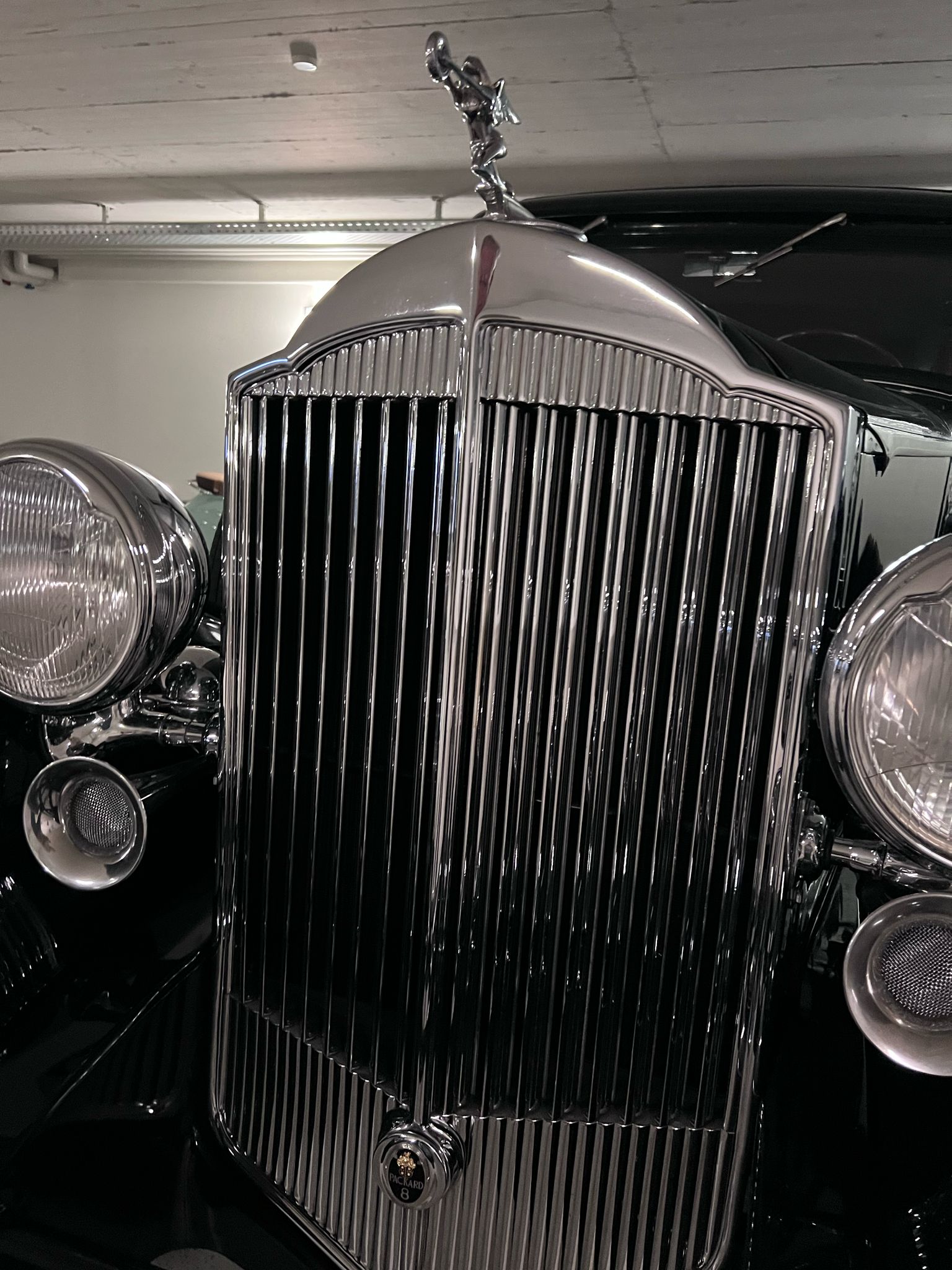 PACKARD Packard Eight