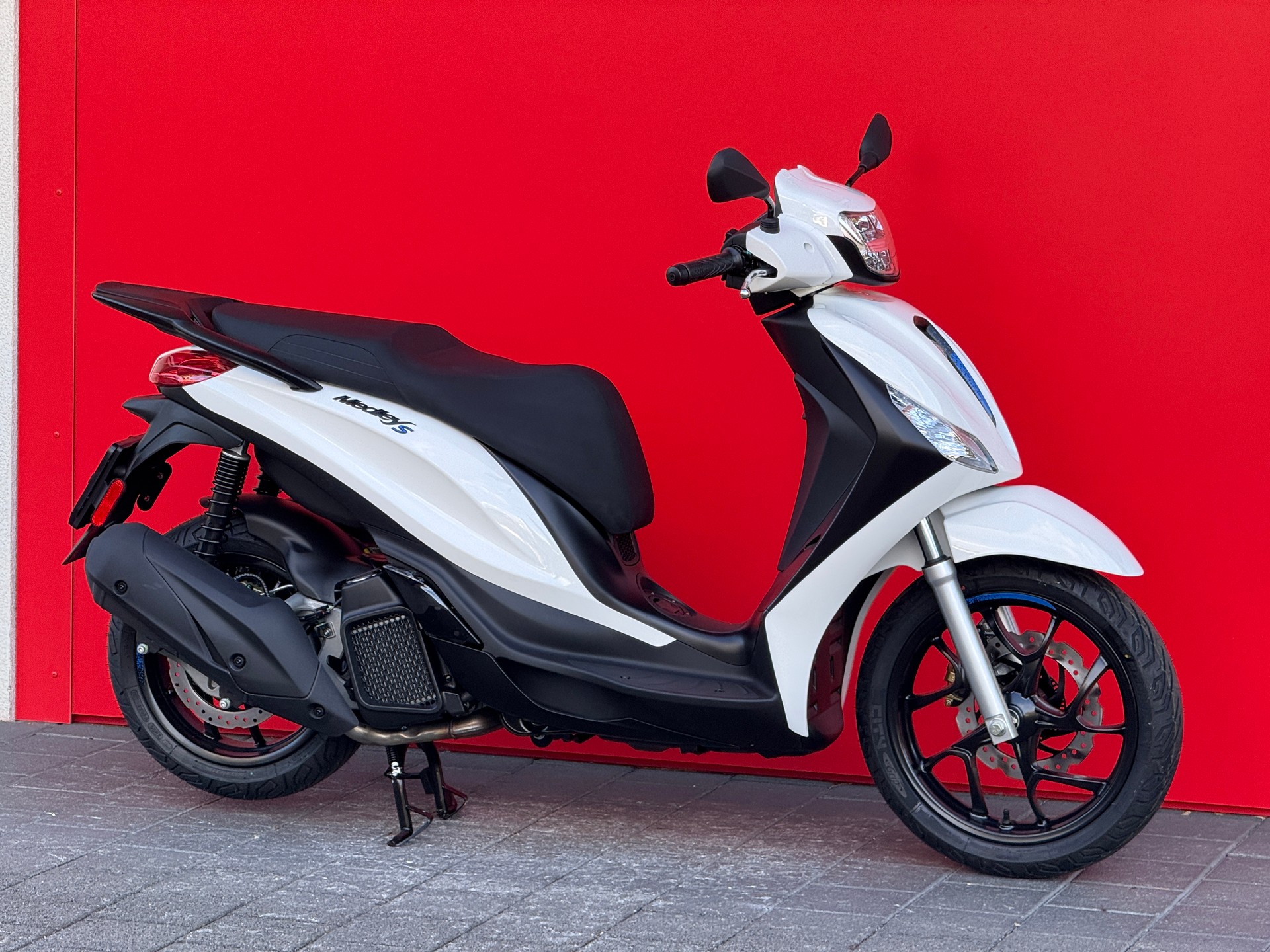 PIAGGIO Medley 125 Sport E5+-image-2