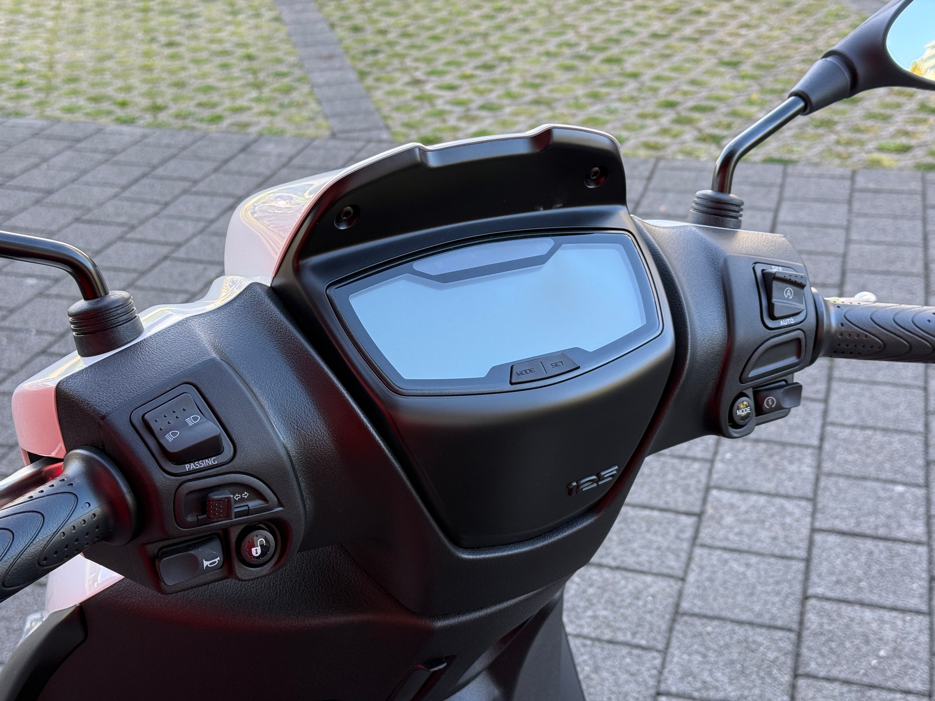 PIAGGIO Medley 125 Sport E5+-image-8