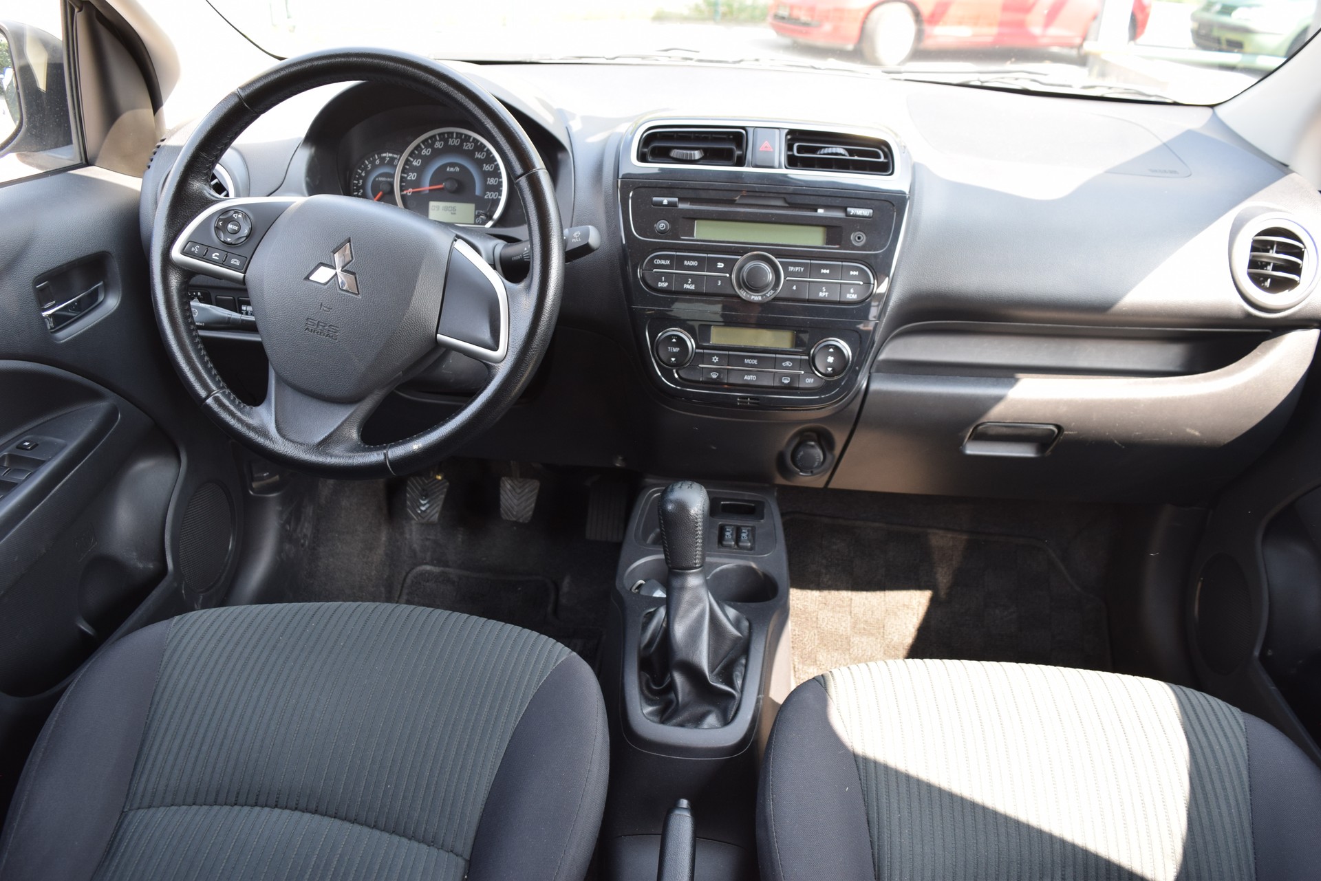 MITSUBISHI Attrage 1.2 Intense-image-11