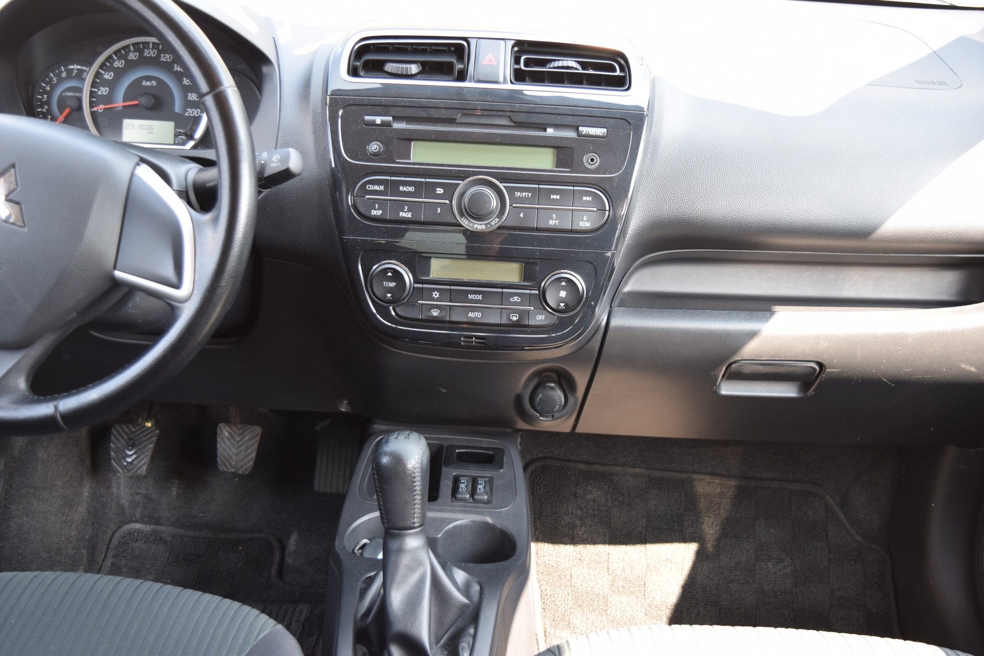 MITSUBISHI Attrage 1.2 Intense-image-12