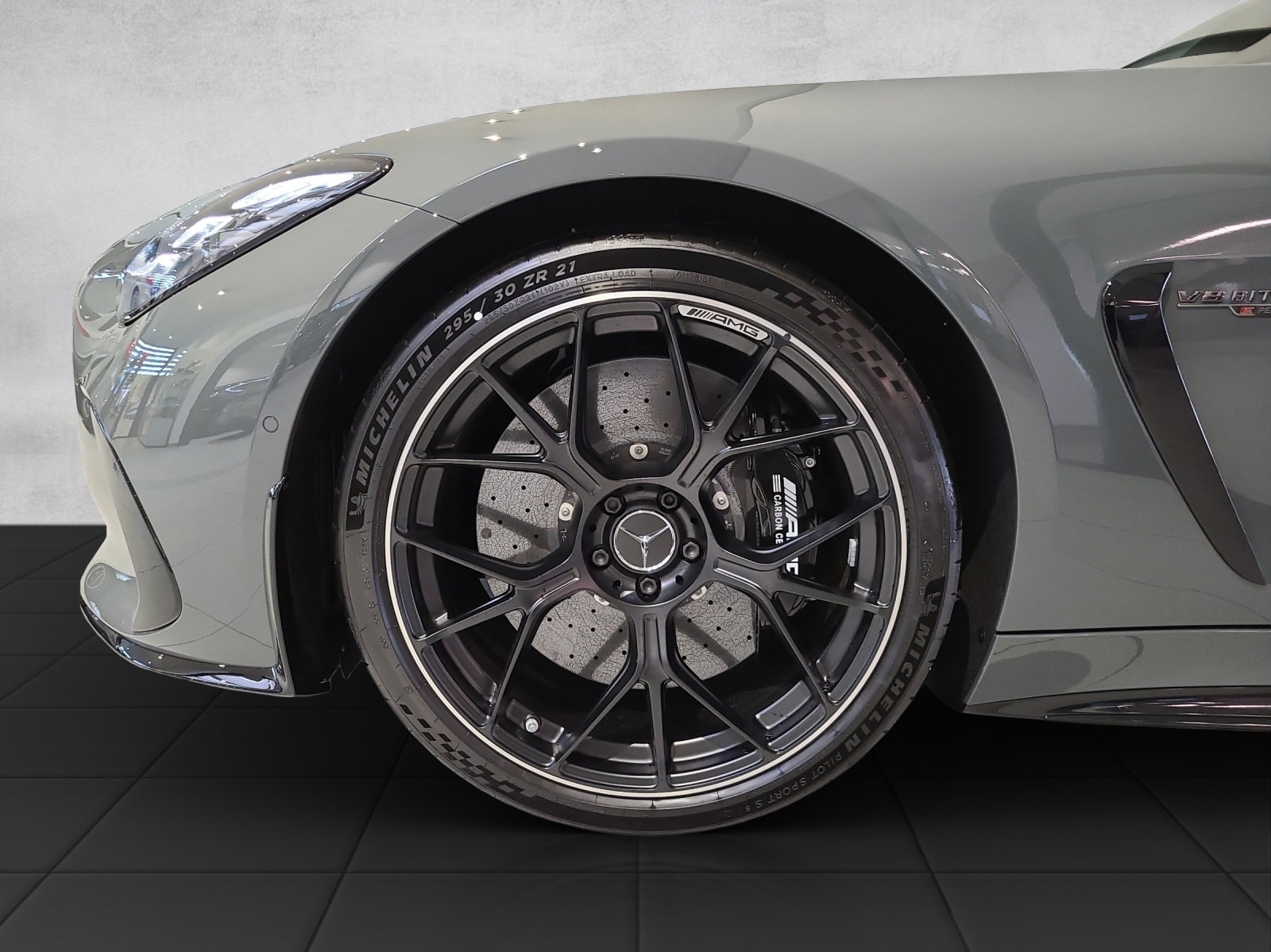 MERCEDES-BENZ AMG GT 63 SE Performance 4Matic+ Executive Edition-image-9