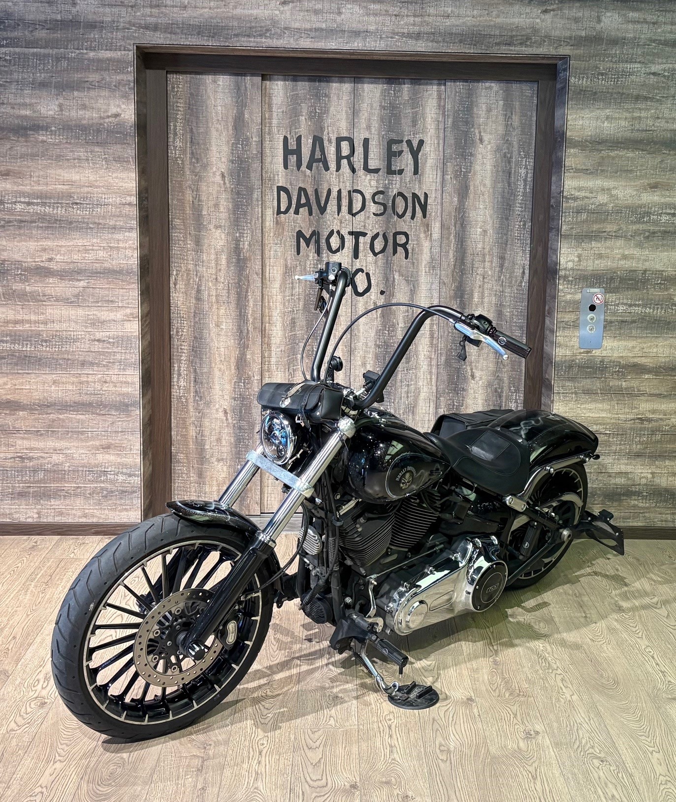 HARLEY-DAVIDSON FXSB Breakout 103 ABS-image-2