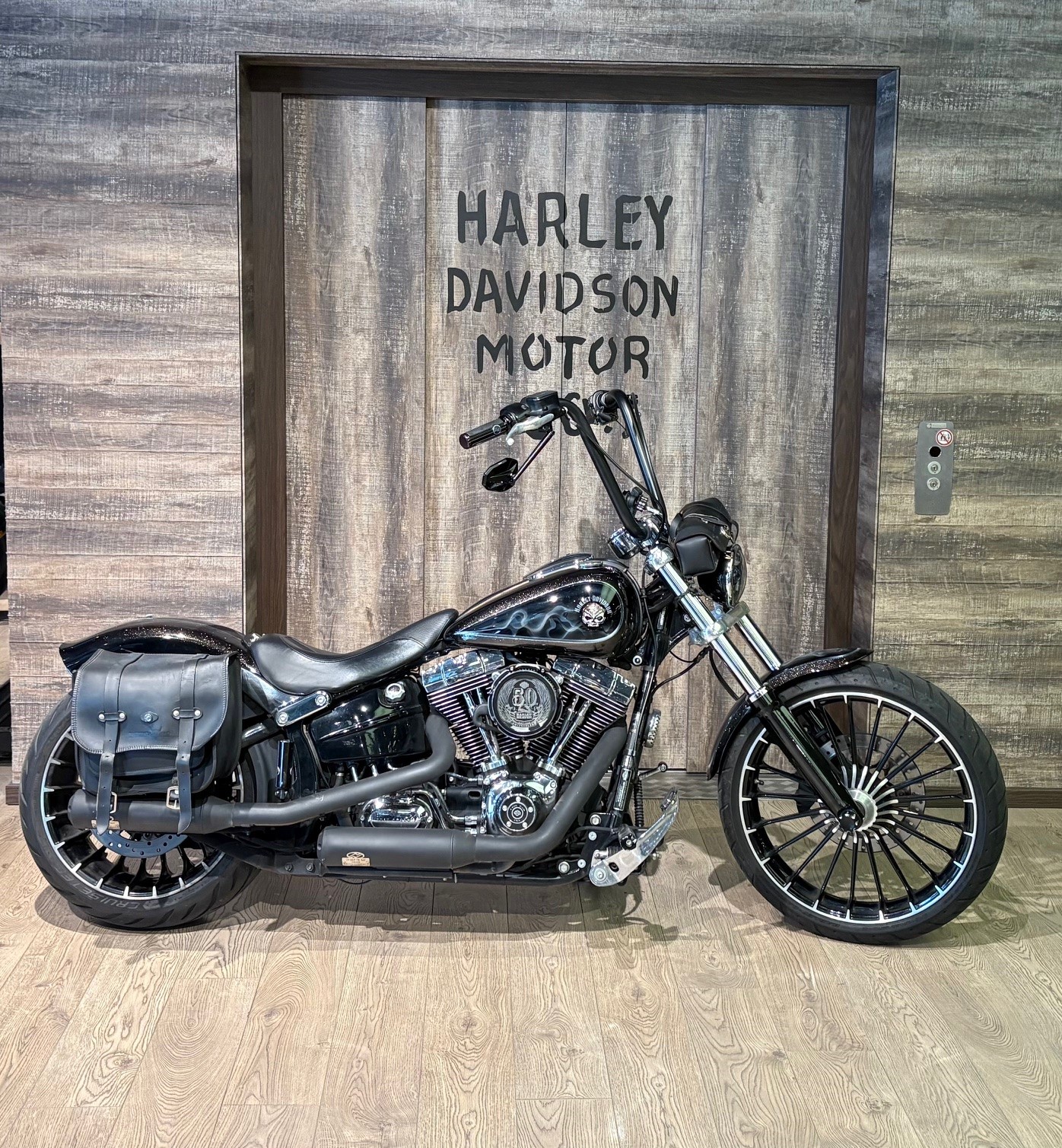 HARLEY-DAVIDSON FXSB Breakout 103 ABS