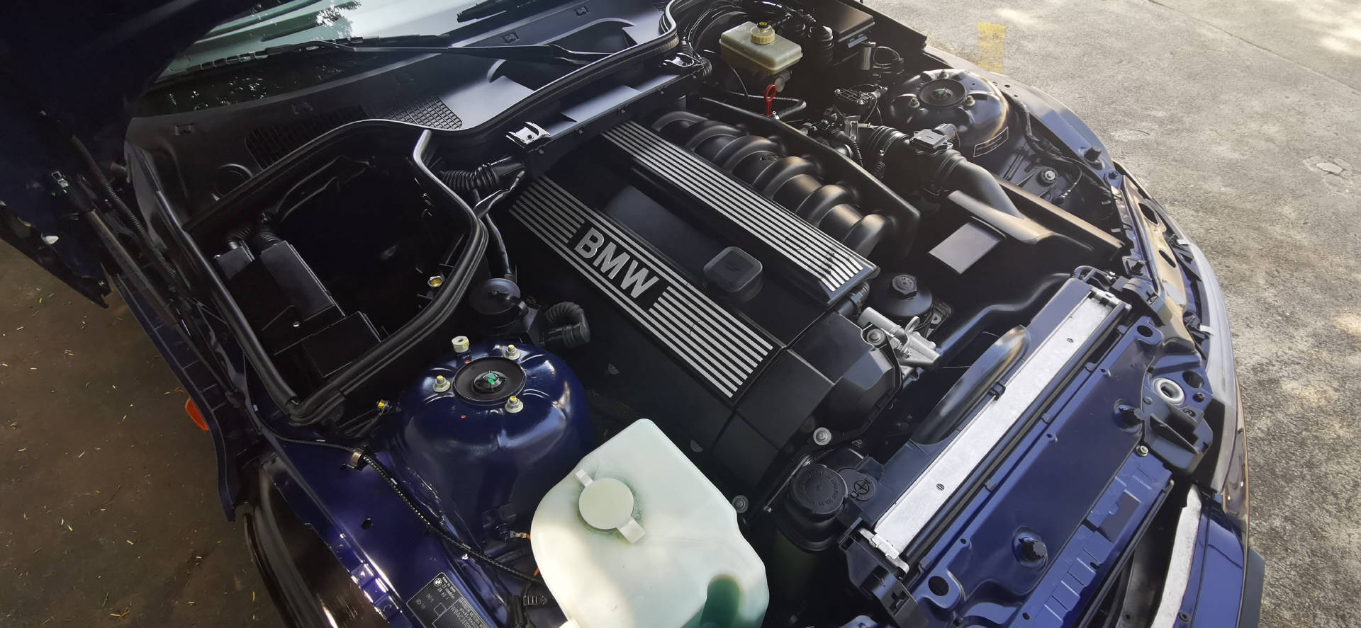 BMW Z3 2.8i Roadster-image-3
