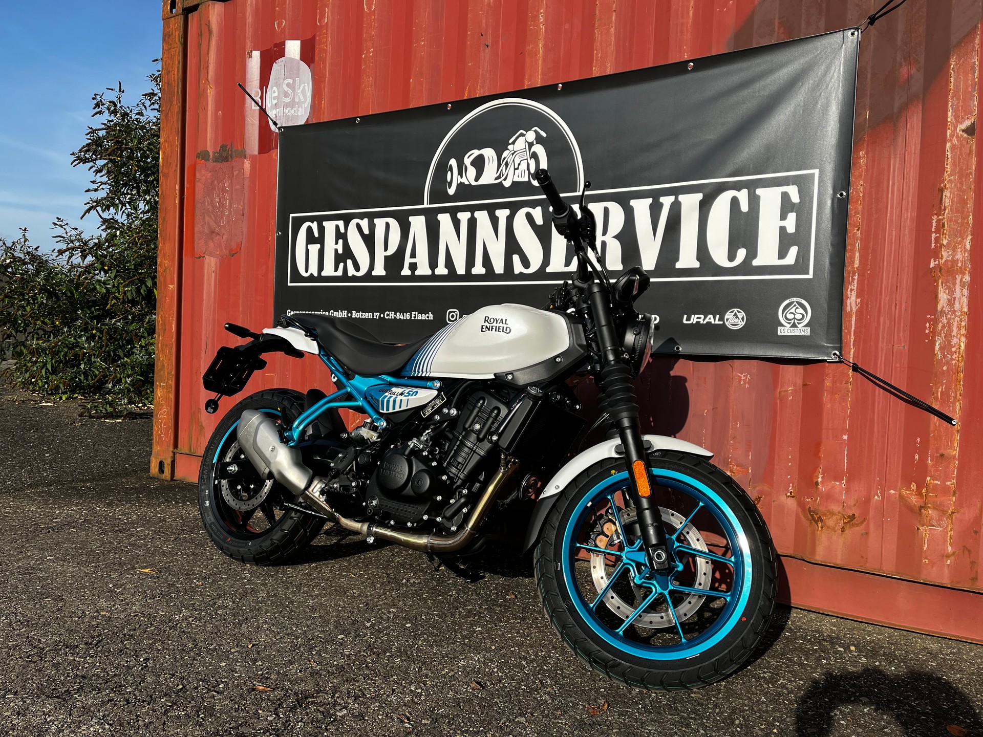 ROYAL ENFIELD Guerrilla 450 Top-image-0
