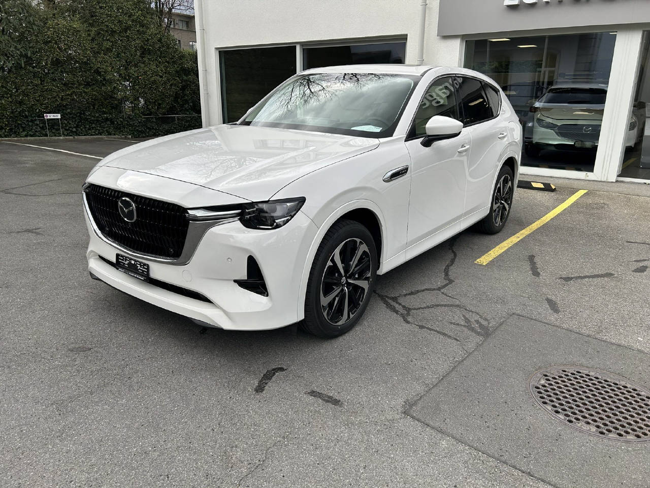 MAZDA CX-60 2.5 PHEV Takumi-image-2