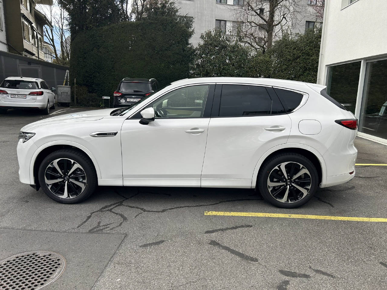 MAZDA CX-60 2.5 PHEV Takumi-image-3