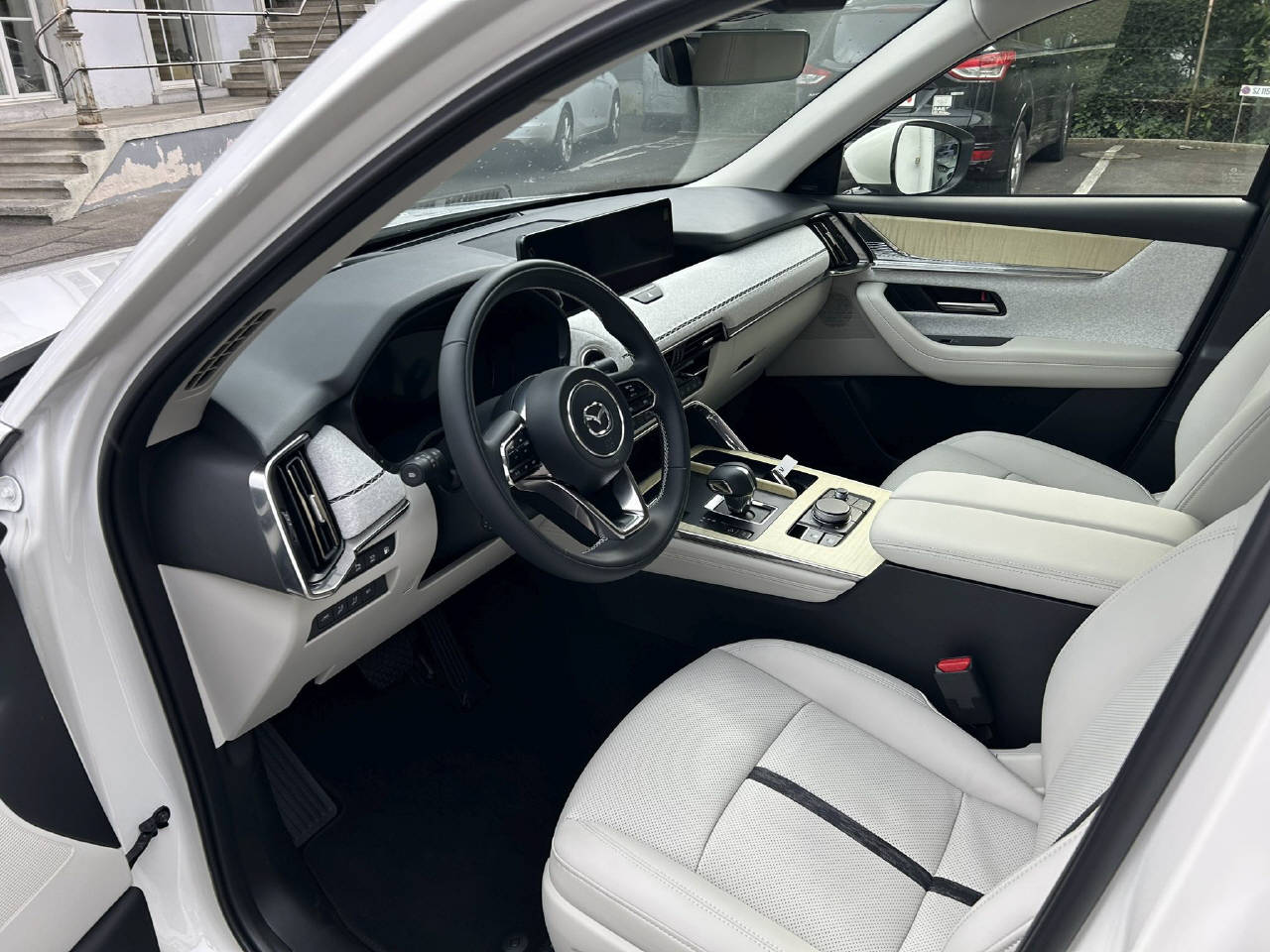 MAZDA CX-60 2.5 PHEV Takumi-image-8
