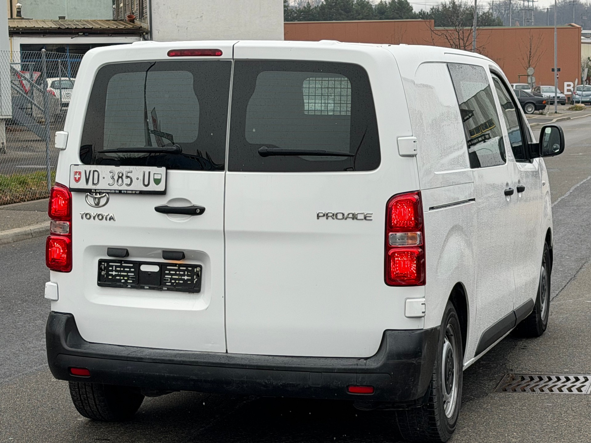 TOYOTA Proace 1.6D Panel Van L1 Terra-showroom-element-3