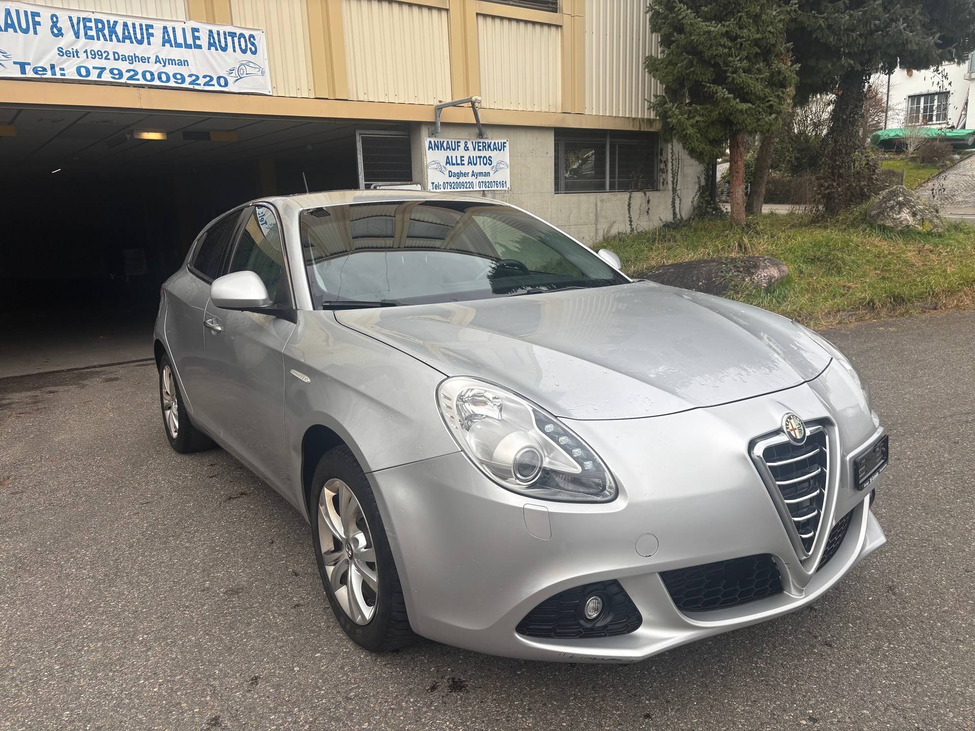 ALFA ROMEO Giulietta 1.4 T Distinctive-image-1