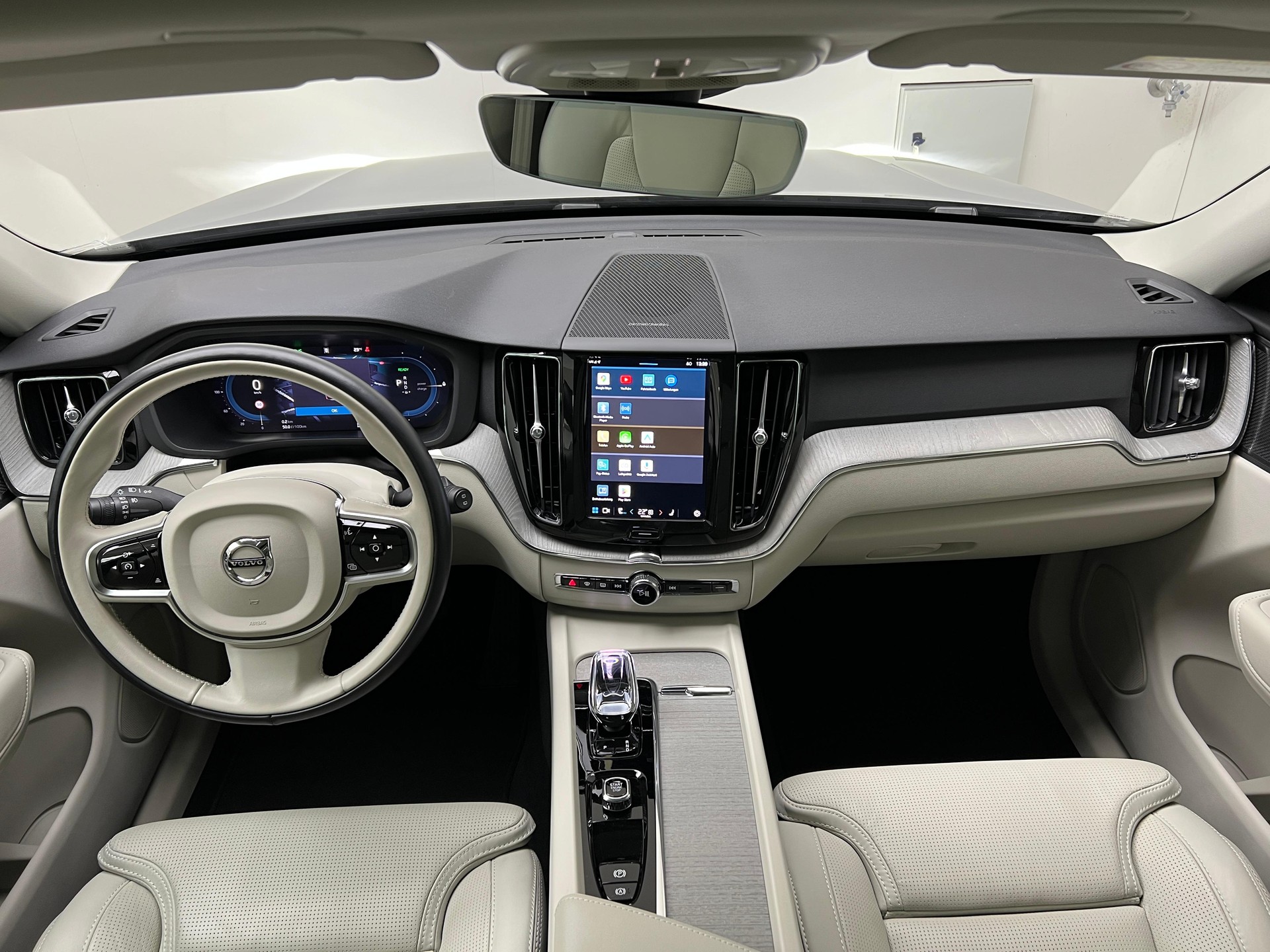 VOLVO XC60 2.0 T8 TE Plus Bright eAWD / Jetzt mit attraktivem 1.9% Leasing!-image-11