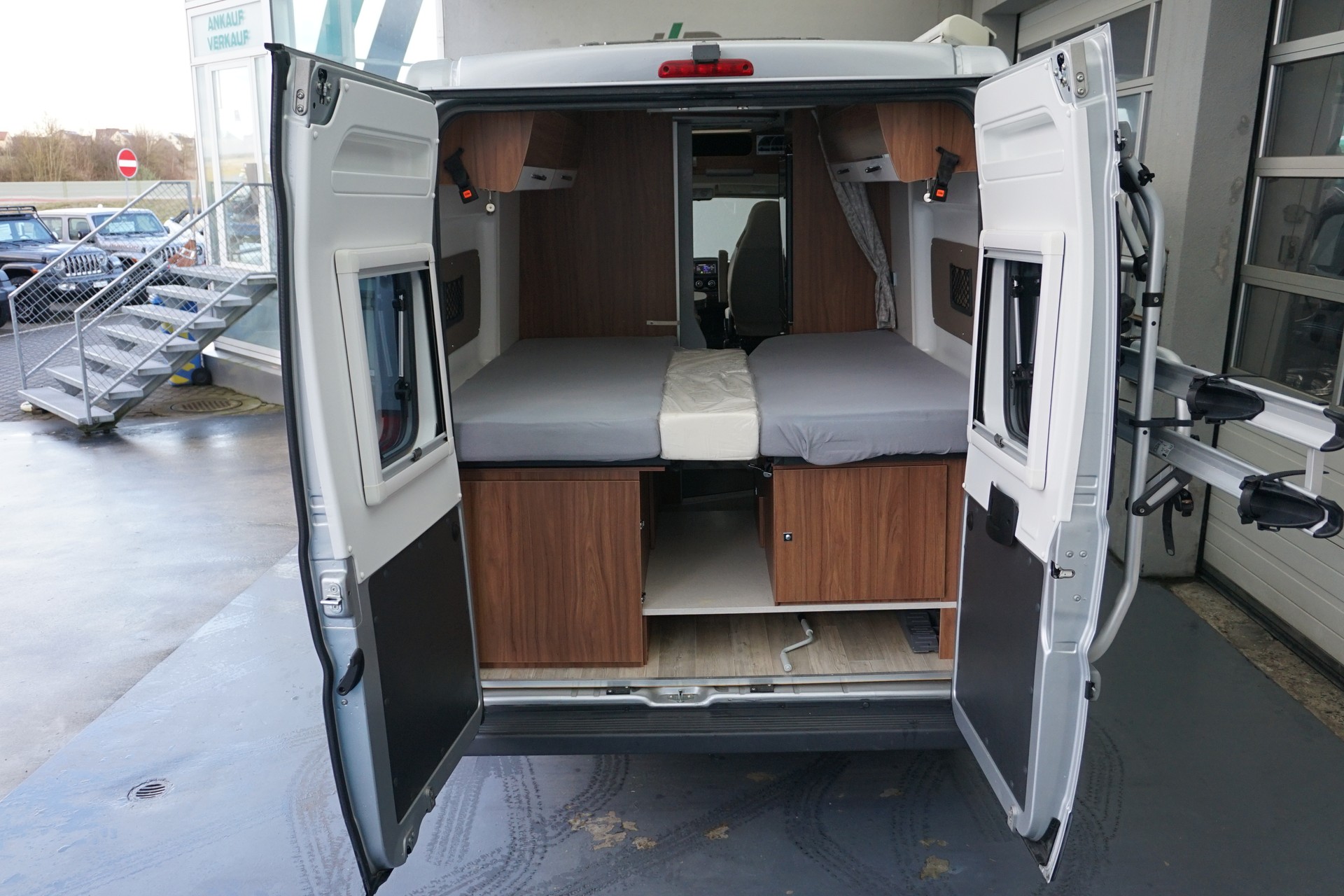 PILOTE Fiat Ducato 2.3 Diesel 131PS V630 F/J mit Längsbetten "aus erster Hand"-image-13