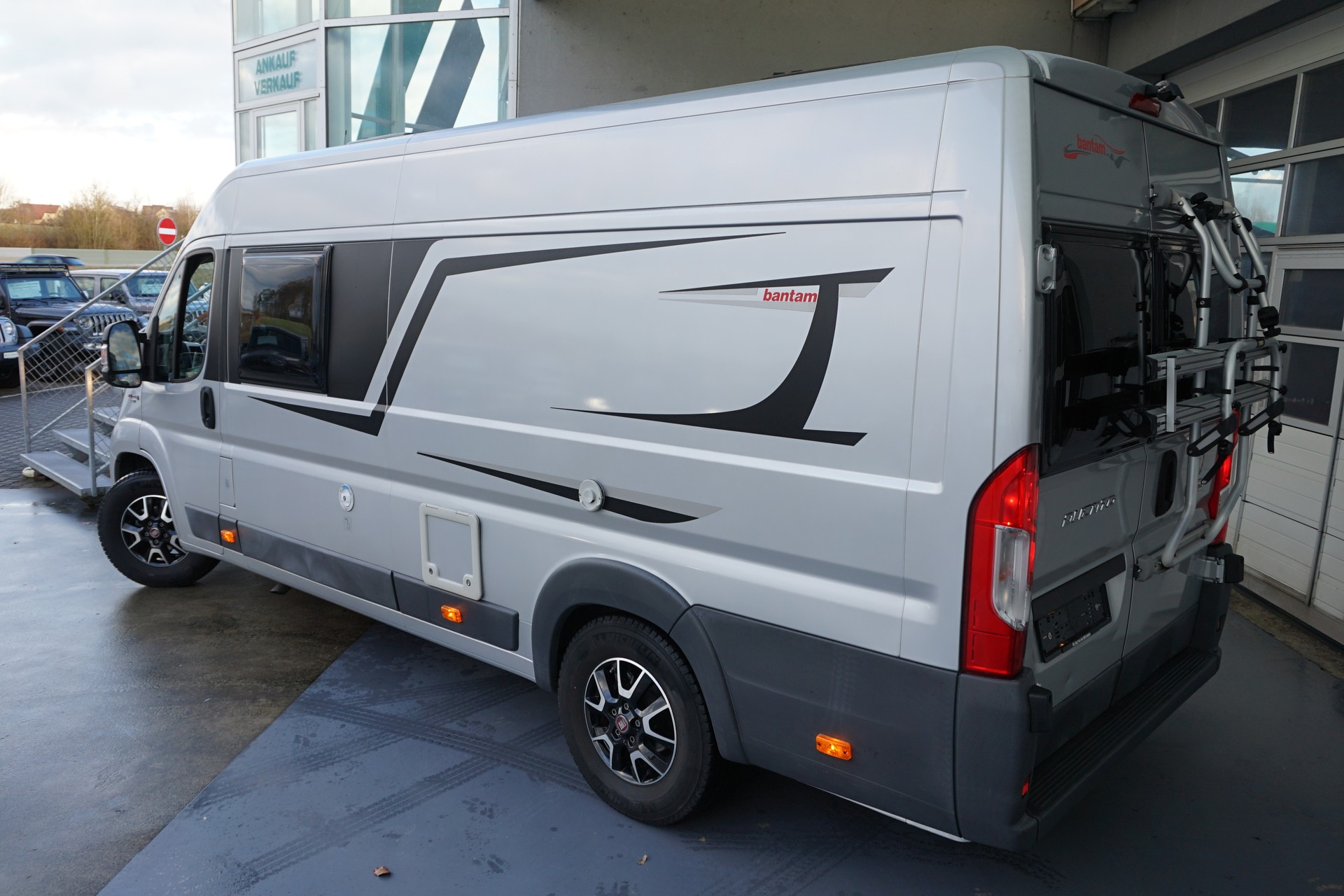 PILOTE Fiat Ducato 2.3 Diesel 131PS V630 F/J mit Längsbetten "aus erster Hand"-showroom-element-1